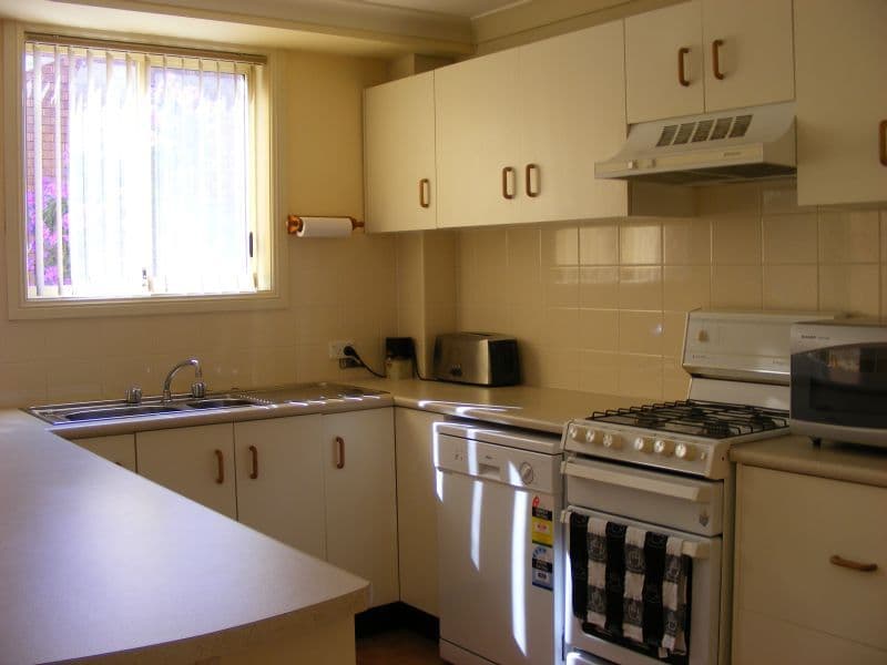 17 Hillcrest Street, WOLLONGONG NSW 2500, Wollongong - Thumbnail 3