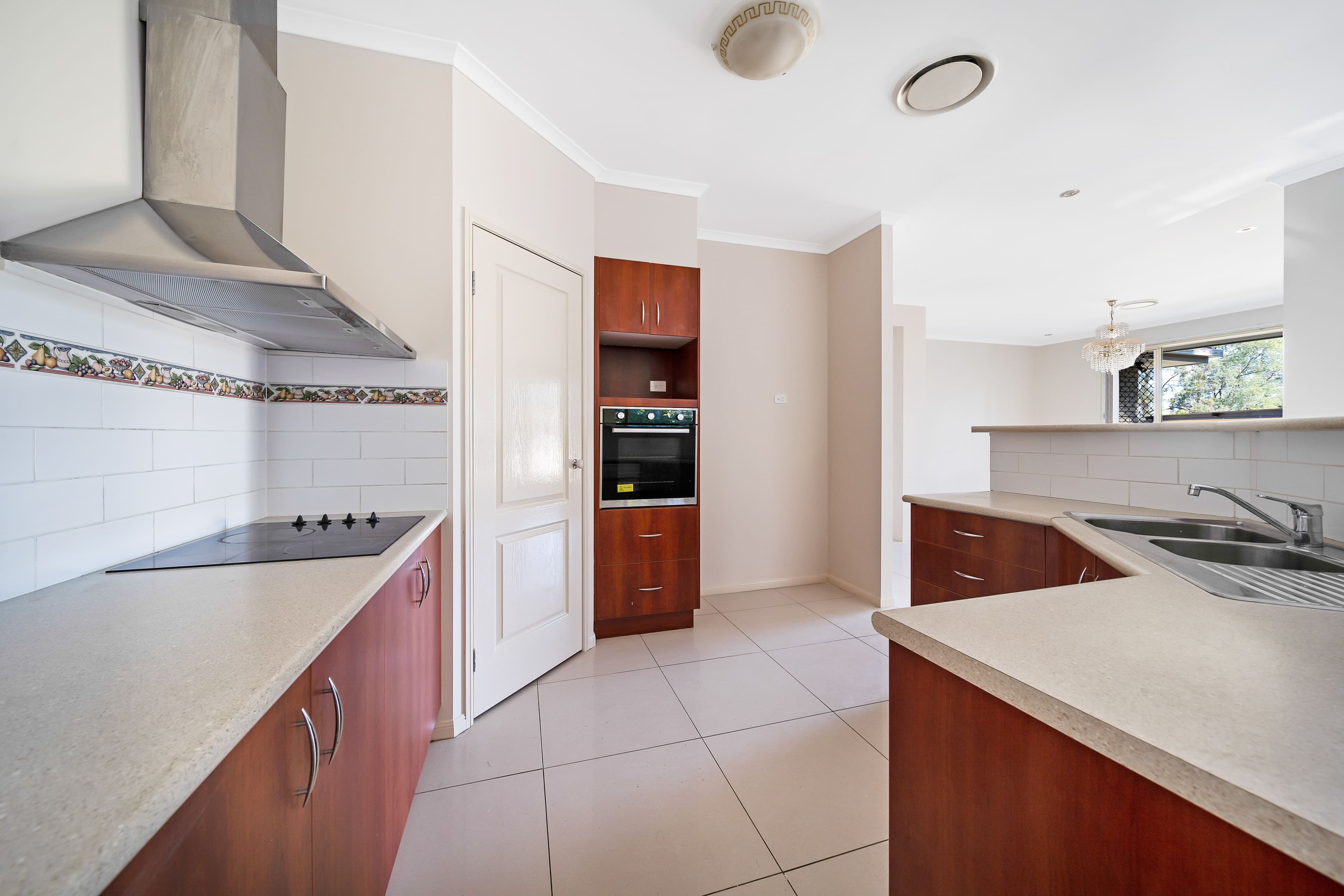 12A Dart Avenue, Kingston QLD 4114, Kingston - Thumbnail 5