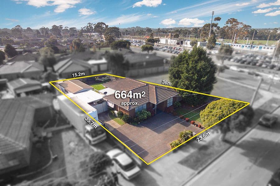 4 Milburn Place, Craigieburn VIC 3064, Craigieburn - Image 1