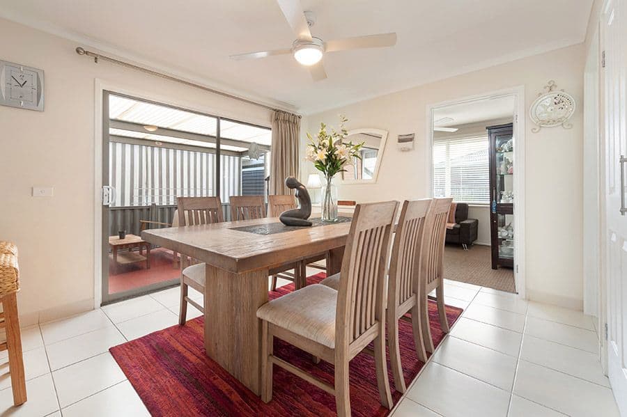 4 Milburn Place, Craigieburn VIC 3064, Craigieburn - Thumbnail 5