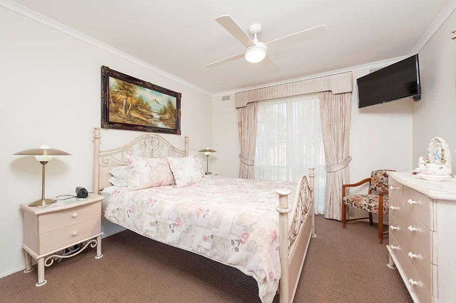 4 Milburn Place, Craigieburn VIC 3064, Craigieburn - Thumbnail 7