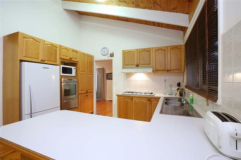44 Golf Links Drive, MILL PARK VIC 3082, Mill Park - Thumbnail 3
