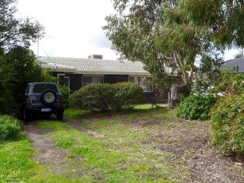 5 Tomlinson Place, ARMADALE WA 6112, Armadale - Thumbnail 2