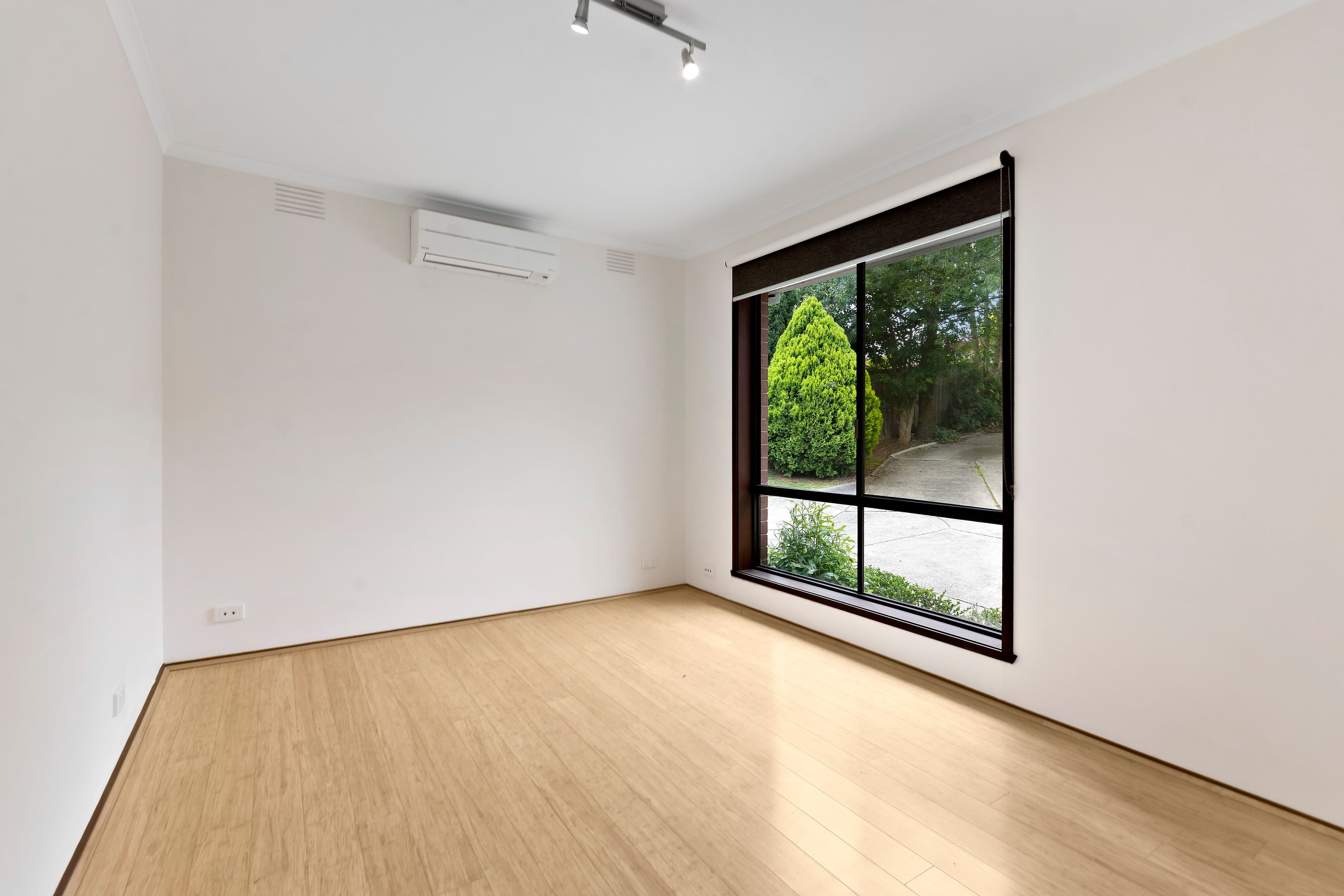 17 Heany Street, Mount Waverley VIC 3149, Mount Waverley - Thumbnail 4
