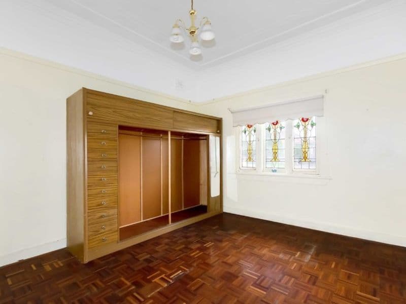 9 Lorraine Street, North Strathfield - Thumbnail 5
