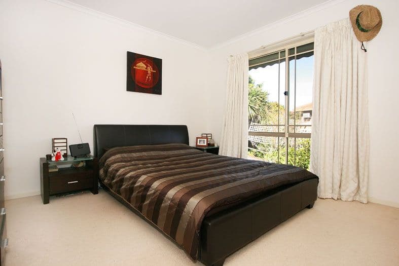 Unit 2, 12 Edward Road, CHIRNSIDE PARK VIC 3116, Chirnside Park - Thumbnail 5
