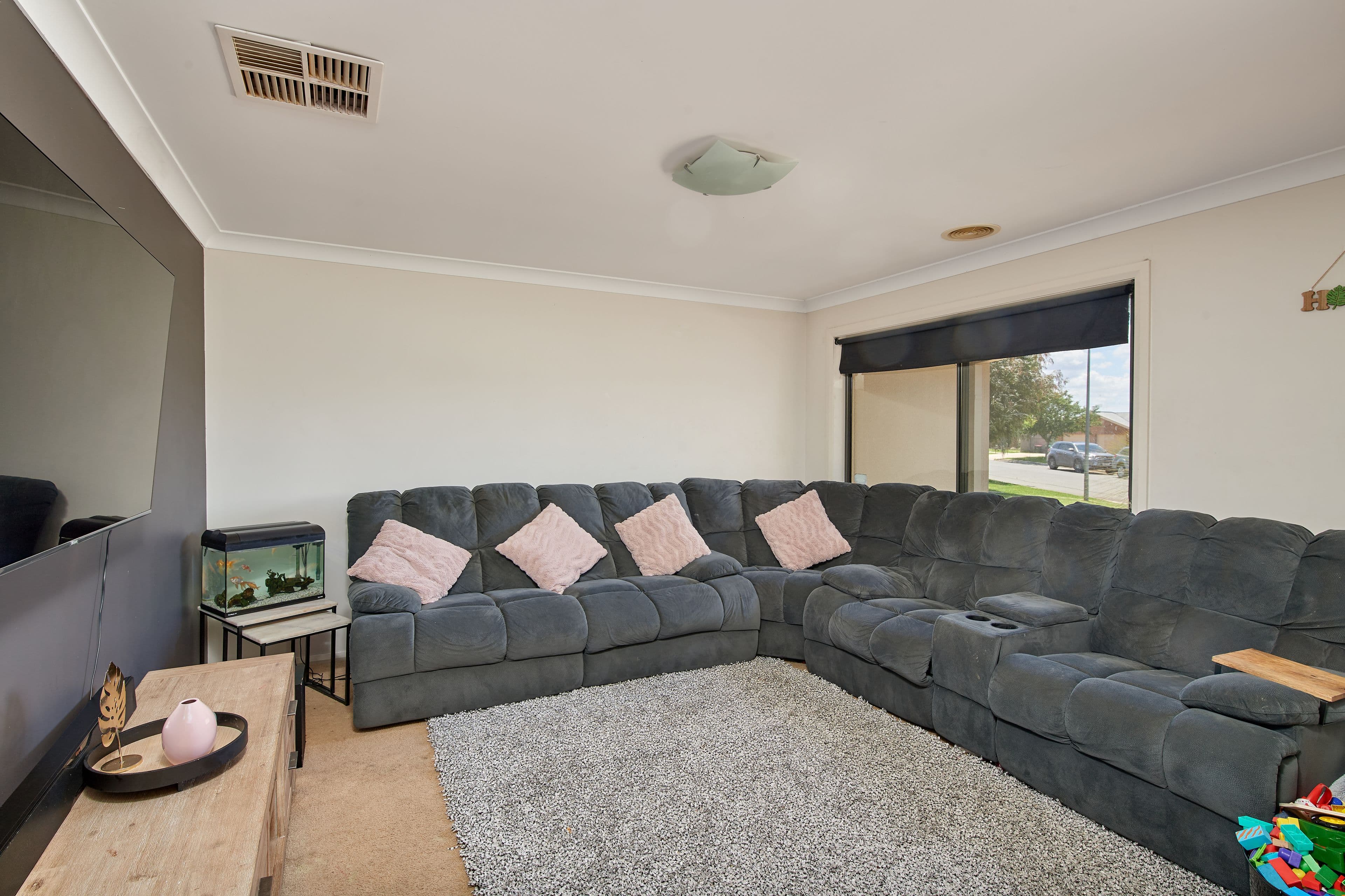 13 Bindari Avenue, Glenfield Park NSW 2650, Glenfield Park - Thumbnail 3