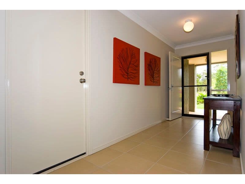 56 Red Gum Crescent, WAKERLEY QLD 4154, Wakerley - Thumbnail 2