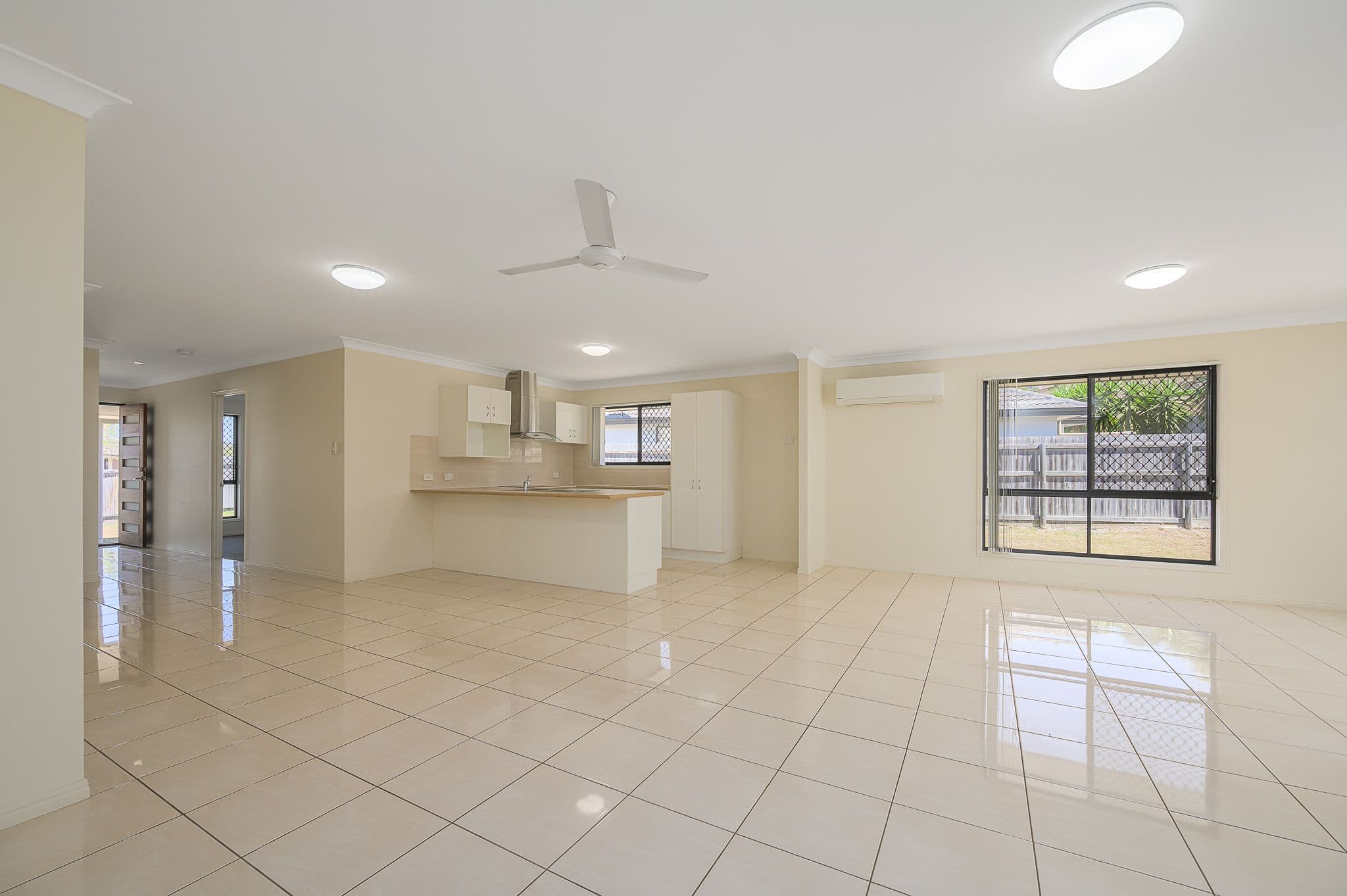30 Briffney Street, Kirkwood QLD 4680, Kirkwood - Thumbnail 2