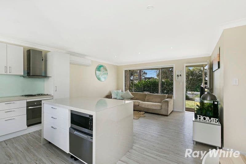 10 Mirreen Avenue, Davistown - Thumbnail 5