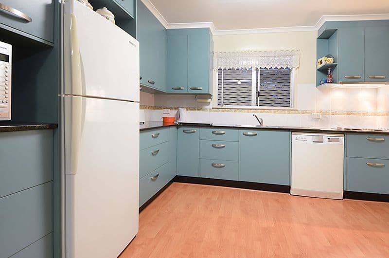 6 Beeby Street, WAVELL HEIGHTS QLD 4012, Wavell Heights - Thumbnail 2