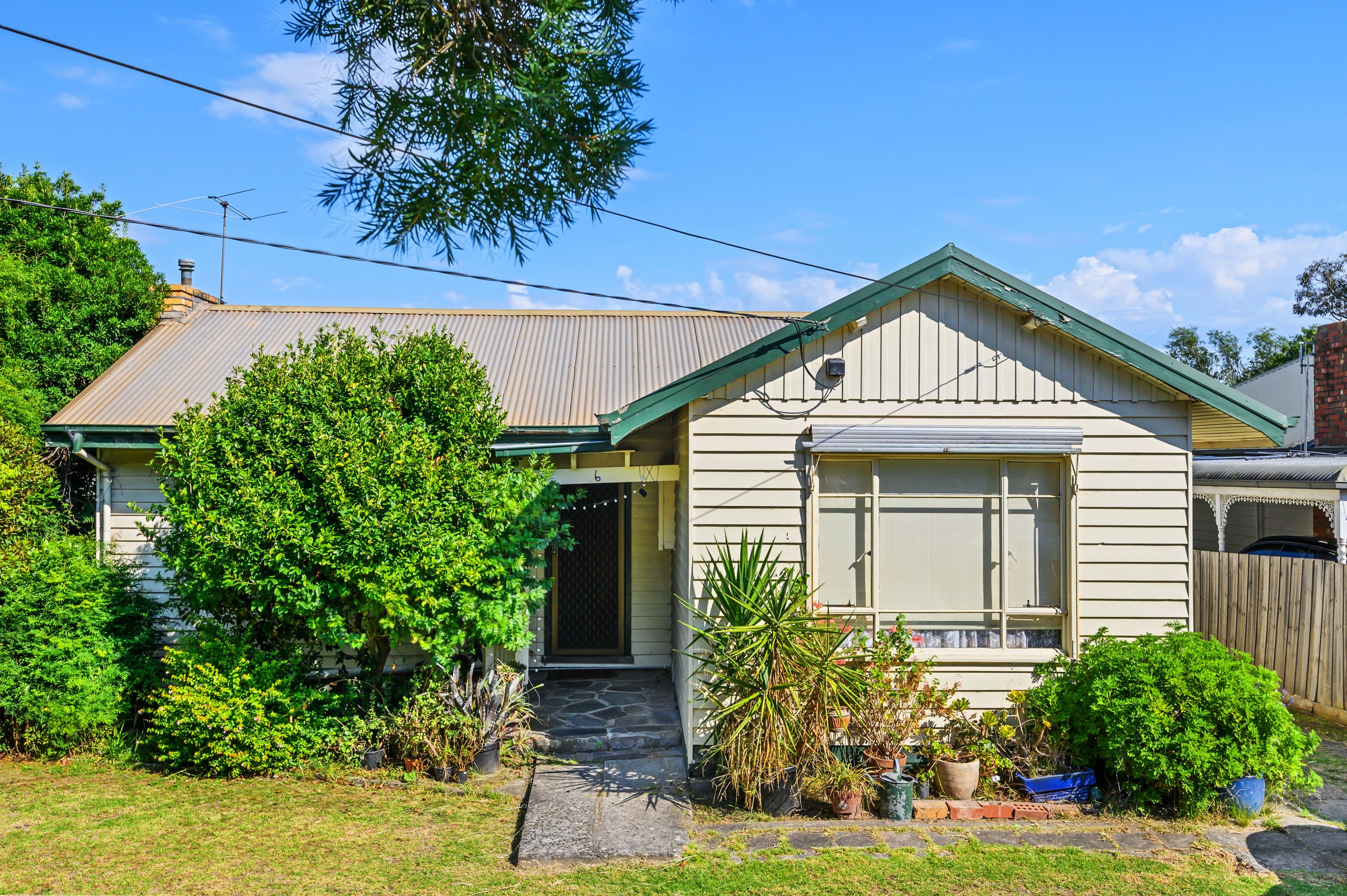 6 Mckeon Road, Mitcham VIC 3132, Mitcham - Thumbnail 2