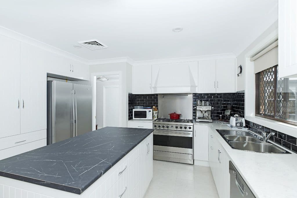 32 Haynes Avenue, Eleebana NSW 2282, Eleebana - Thumbnail 2
