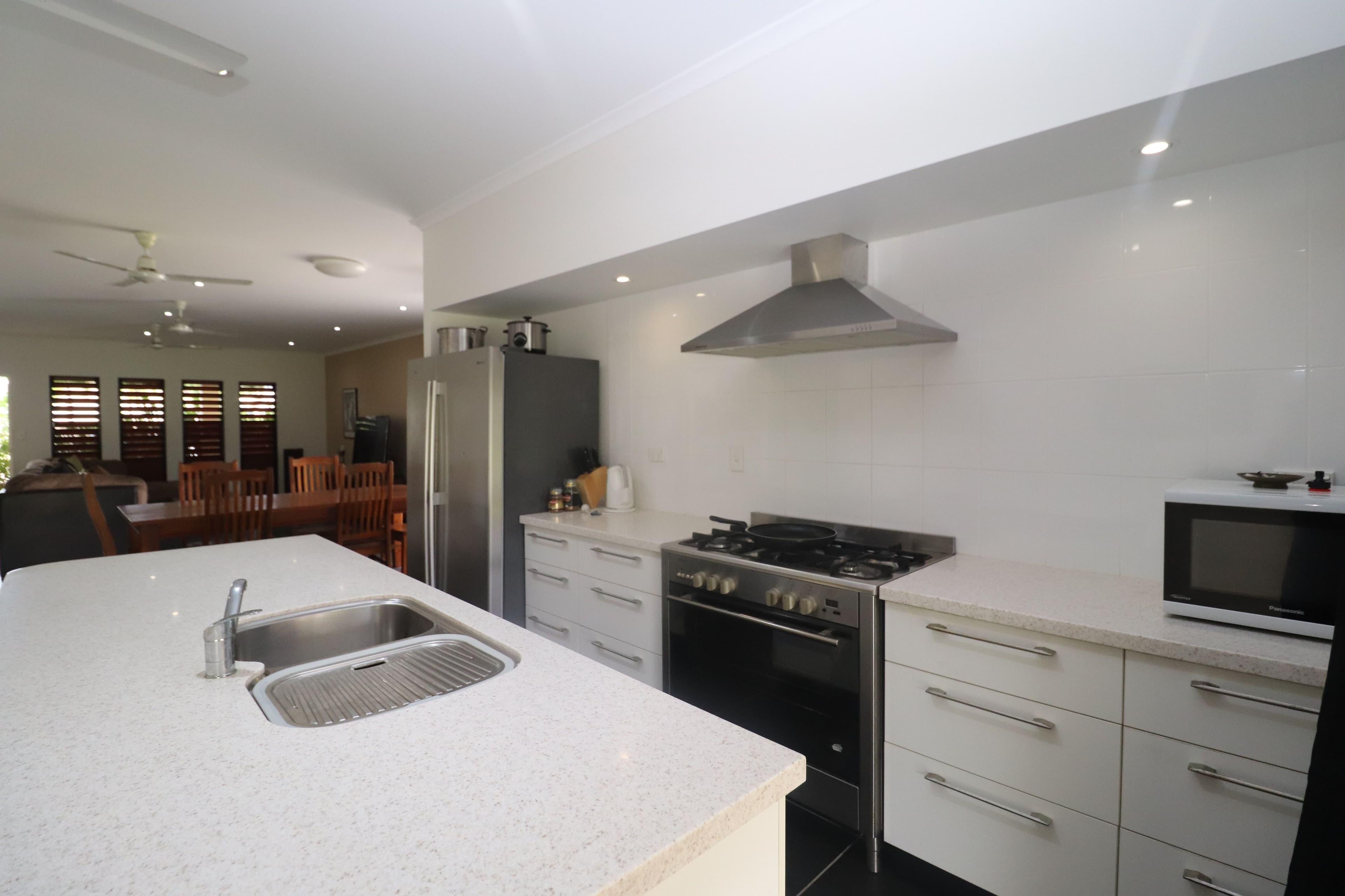 52 Carr Crescent, Lucinda QLD 4850, Lucinda - Thumbnail 2