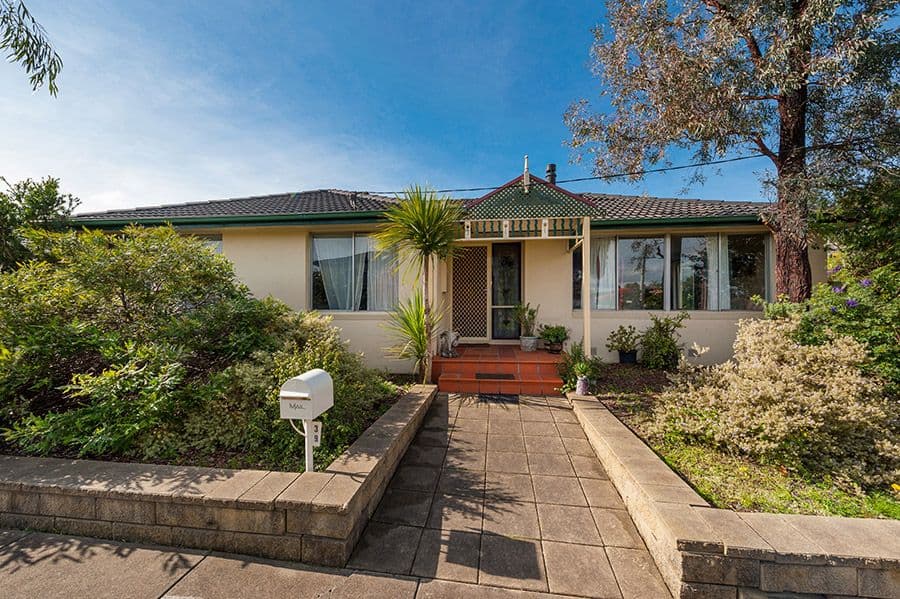 39 Katrina Drive, Gladstone Park VIC 3043, Gladstone Park - Image 1
