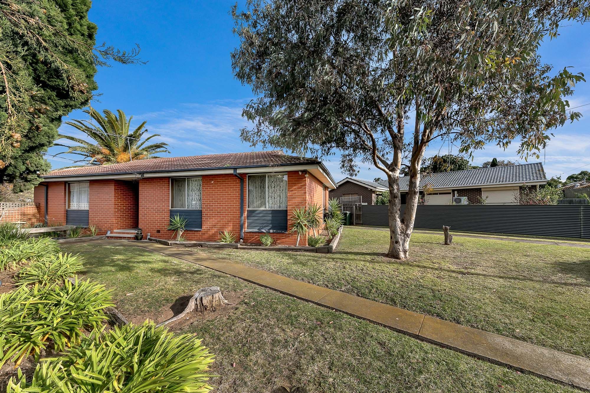 8 Durham Court, Corio VIC 3214, Corio - Image 1
