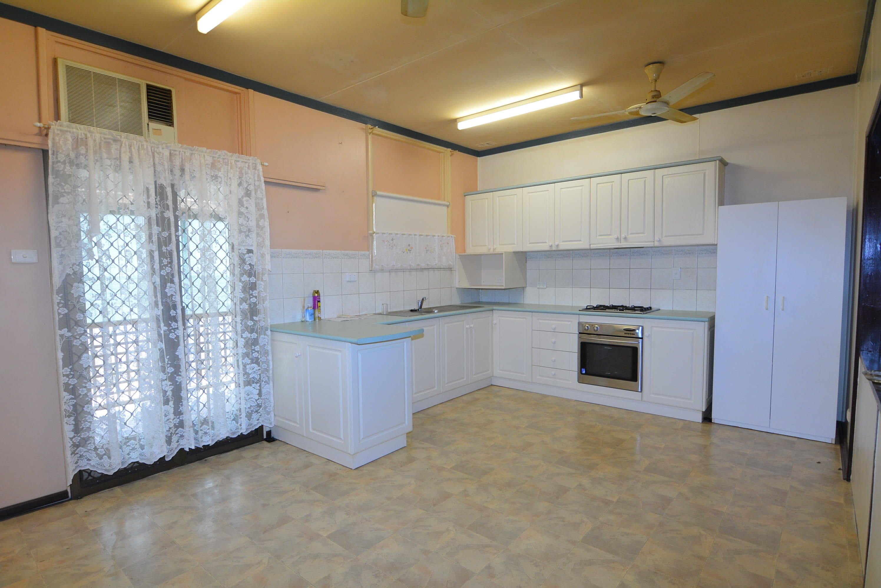 9 Carroll Way, Carnarvon WA 6701, Carnarvon - Thumbnail 2
