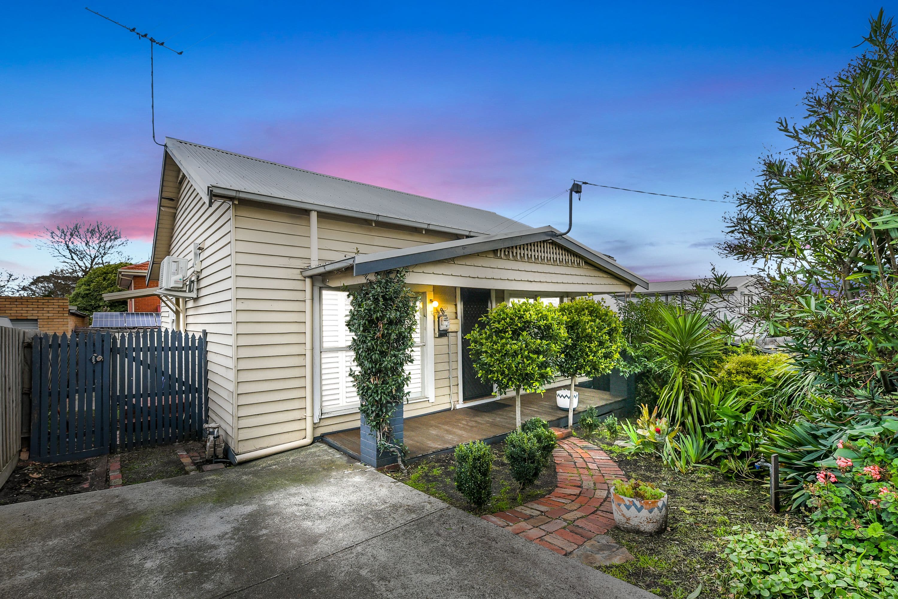 18 Ferntree Gully Road, Oakleigh East VIC 3166, Oakleigh East - Image 1