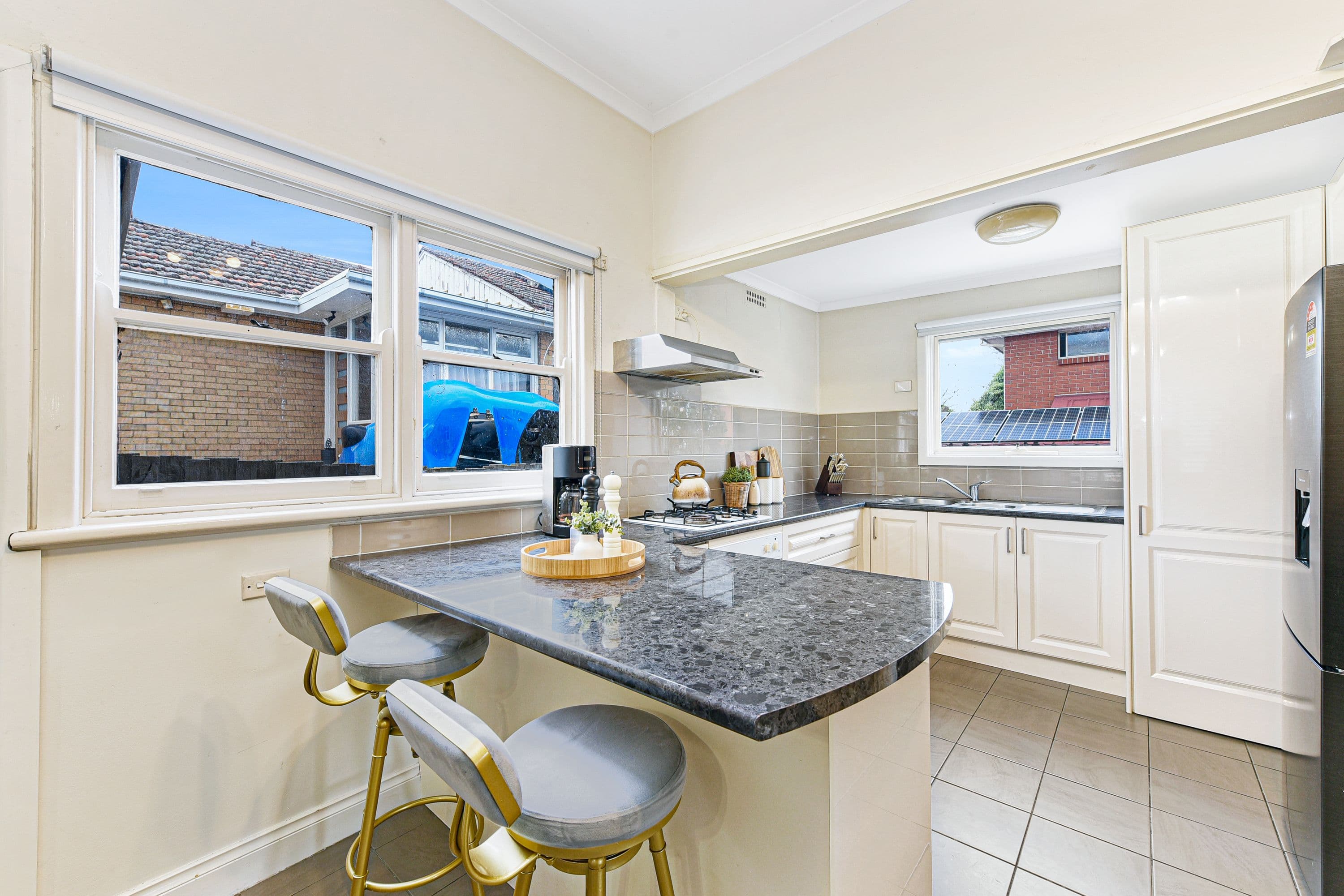 18 Ferntree Gully Road, Oakleigh East VIC 3166, Oakleigh East - Thumbnail 4