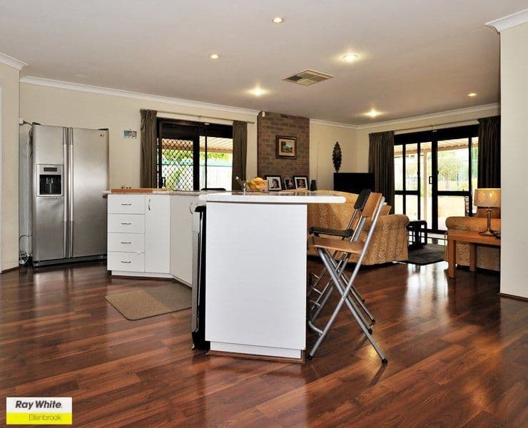 56 Thorburn Avenue, BEECHBORO WA 6063, Beechboro - Thumbnail 4