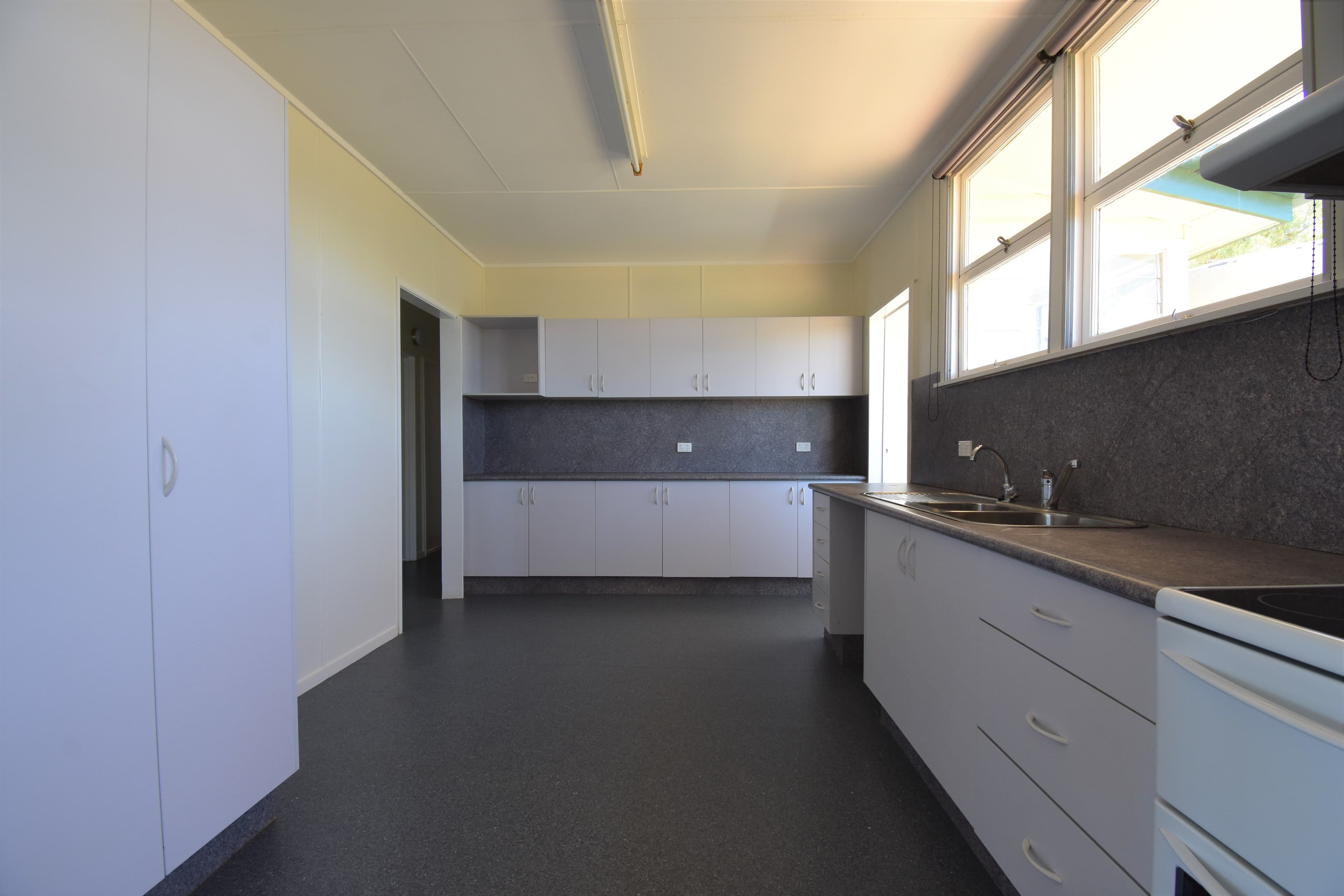 62 Plover Street, Longreach QLD 4730, Longreach - Thumbnail 2