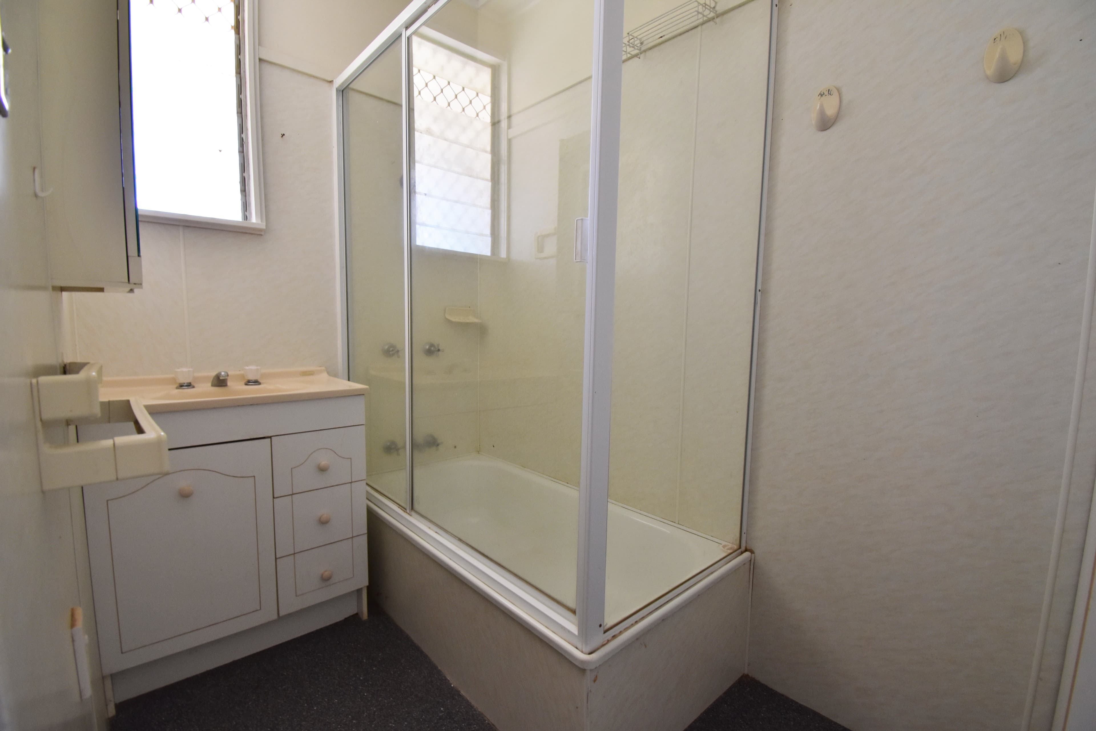 62 Plover Street, Longreach QLD 4730, Longreach - Thumbnail 8