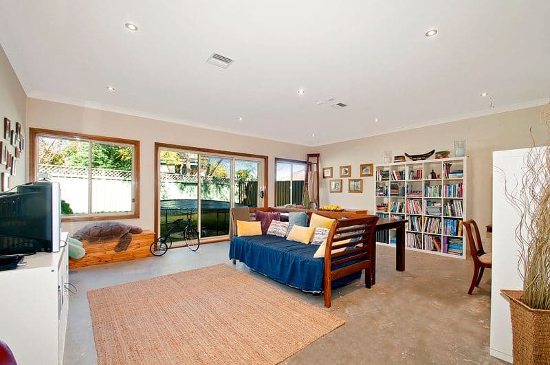 9 Kincumber Place, ENGADINE NSW 2233, Engadine - Thumbnail 4