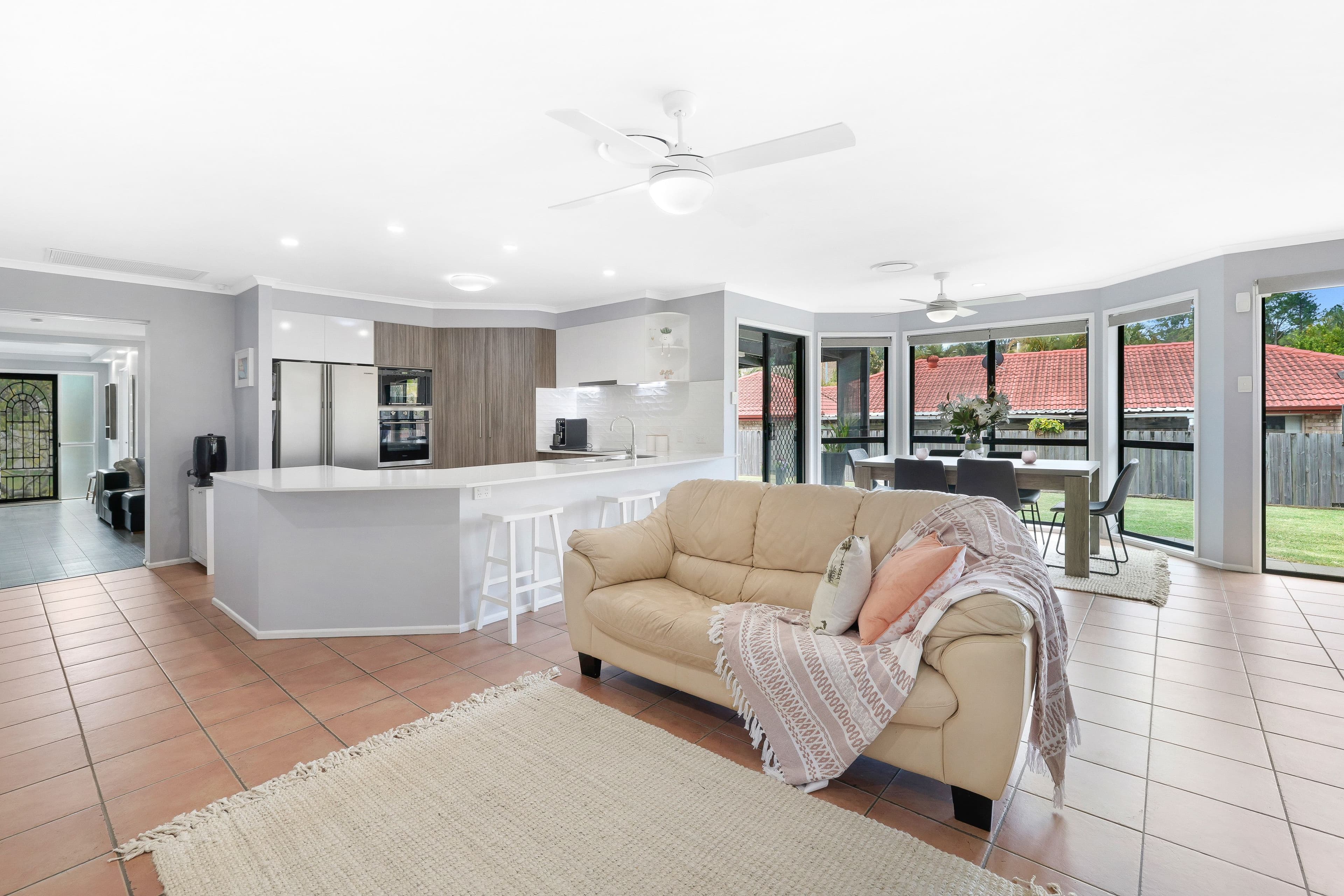 4 Polynesia Avenue, Pacific Pines QLD 4211, Pacific Pines - Thumbnail 6