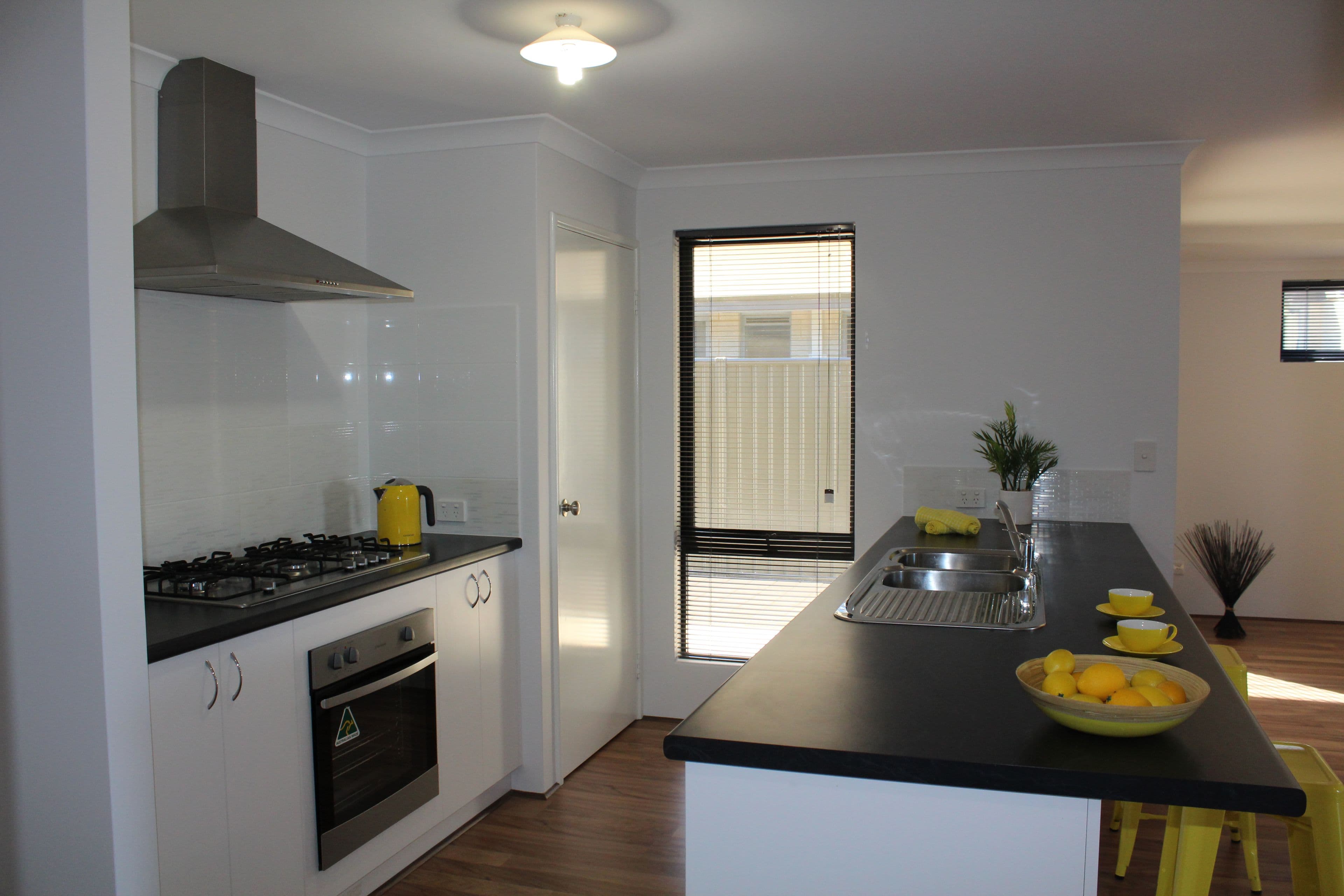 37 Boorabbin Drive, Baldivis WA 6171, Baldivis - Thumbnail 2