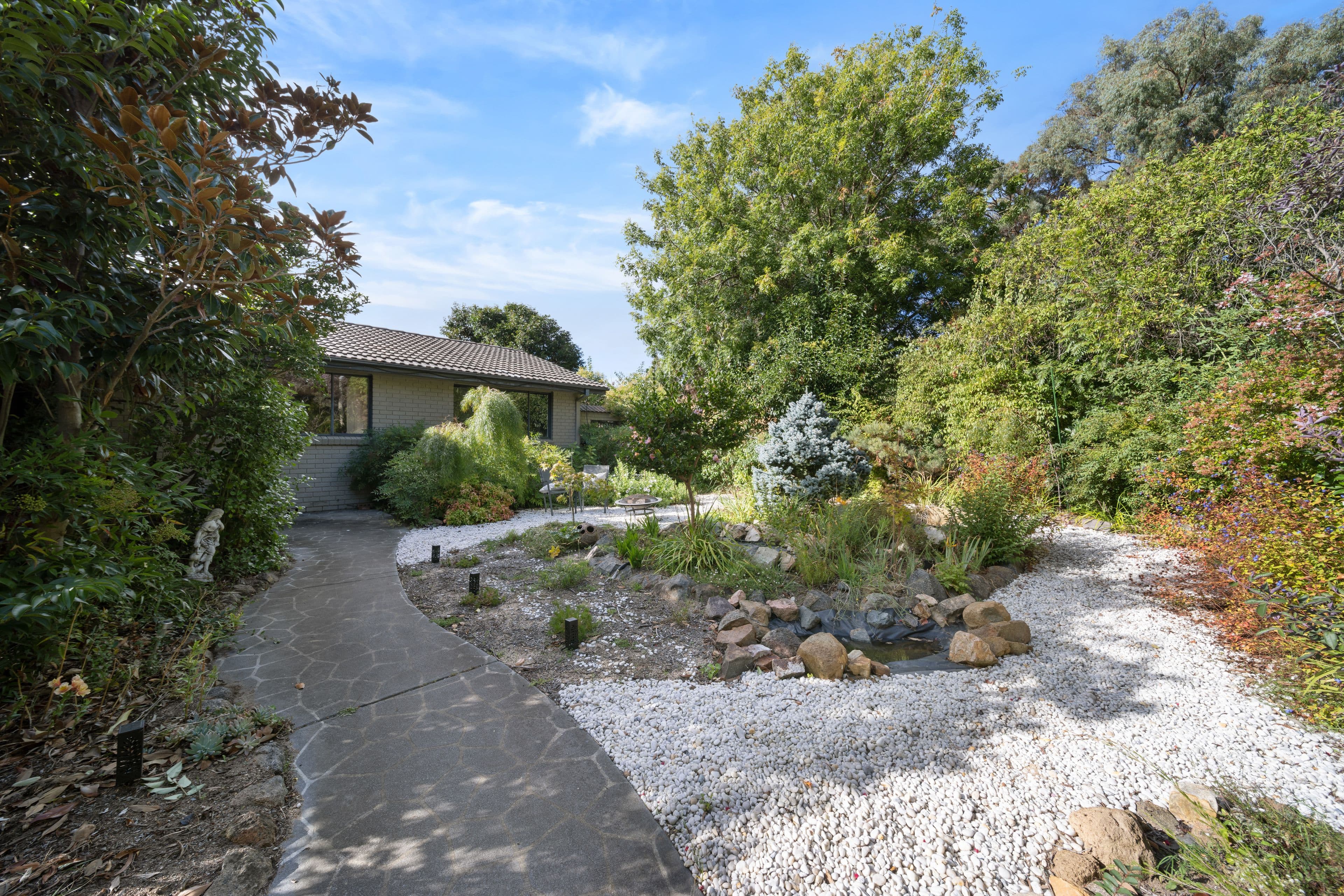 7 Bussell Crescent, Cook ACT 2614, Cook - Thumbnail 2