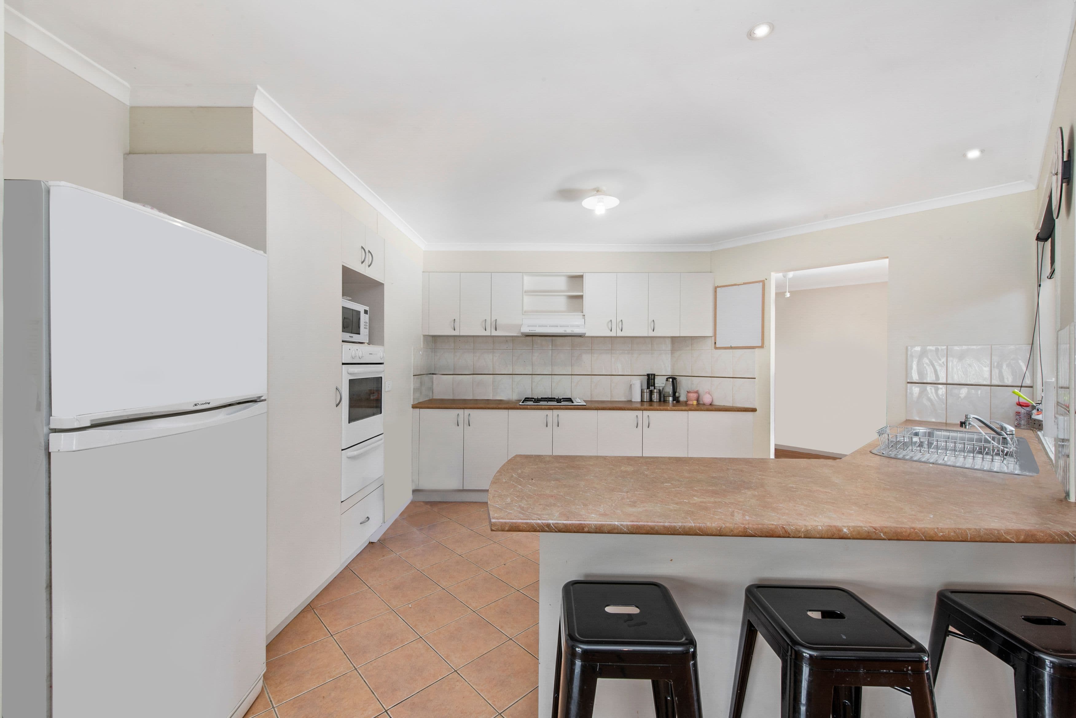 15 Simpson Place, Caroline Springs VIC 3023, Caroline Springs - Thumbnail 5
