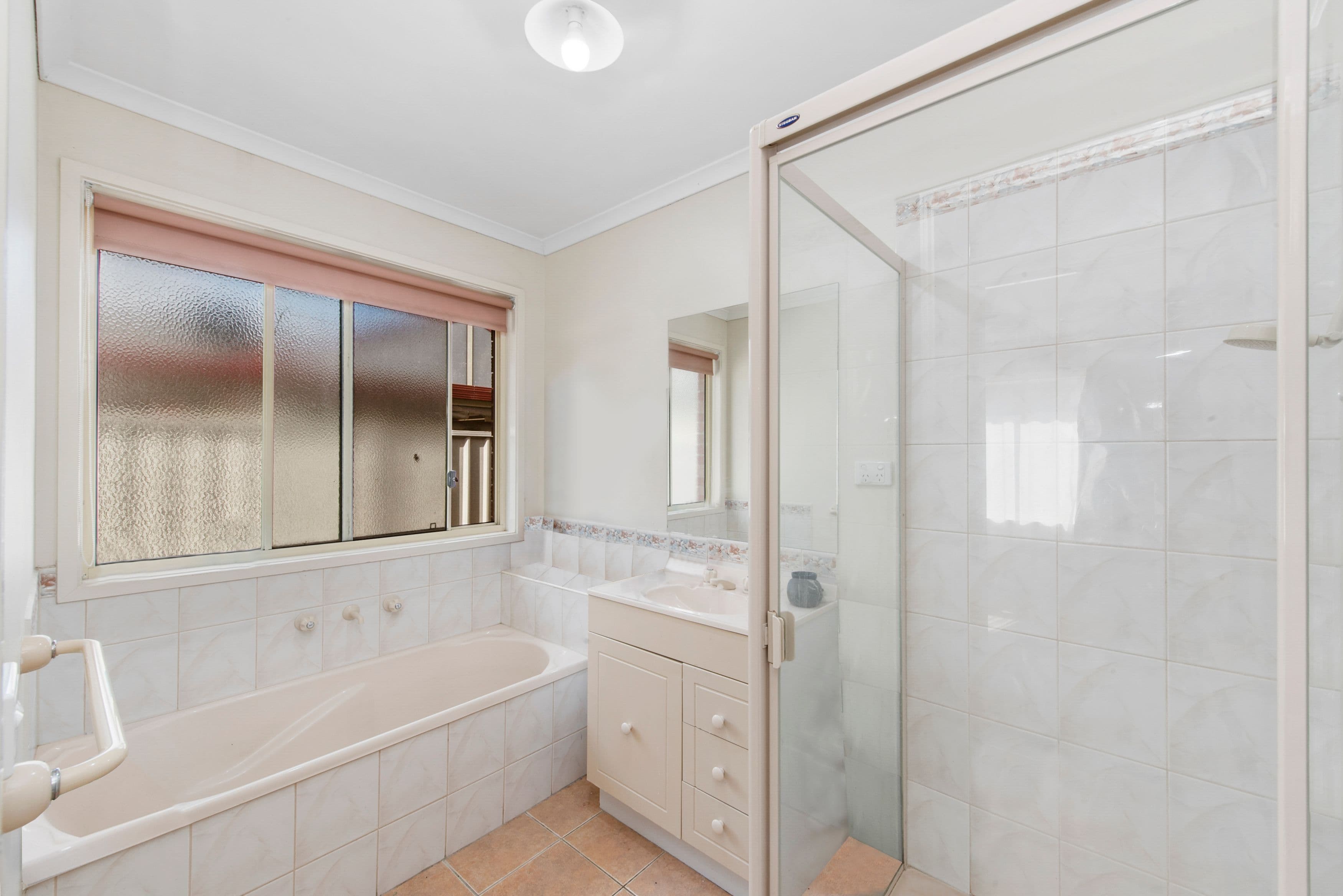 15 Simpson Place, Caroline Springs VIC 3023, Caroline Springs - Thumbnail 8
