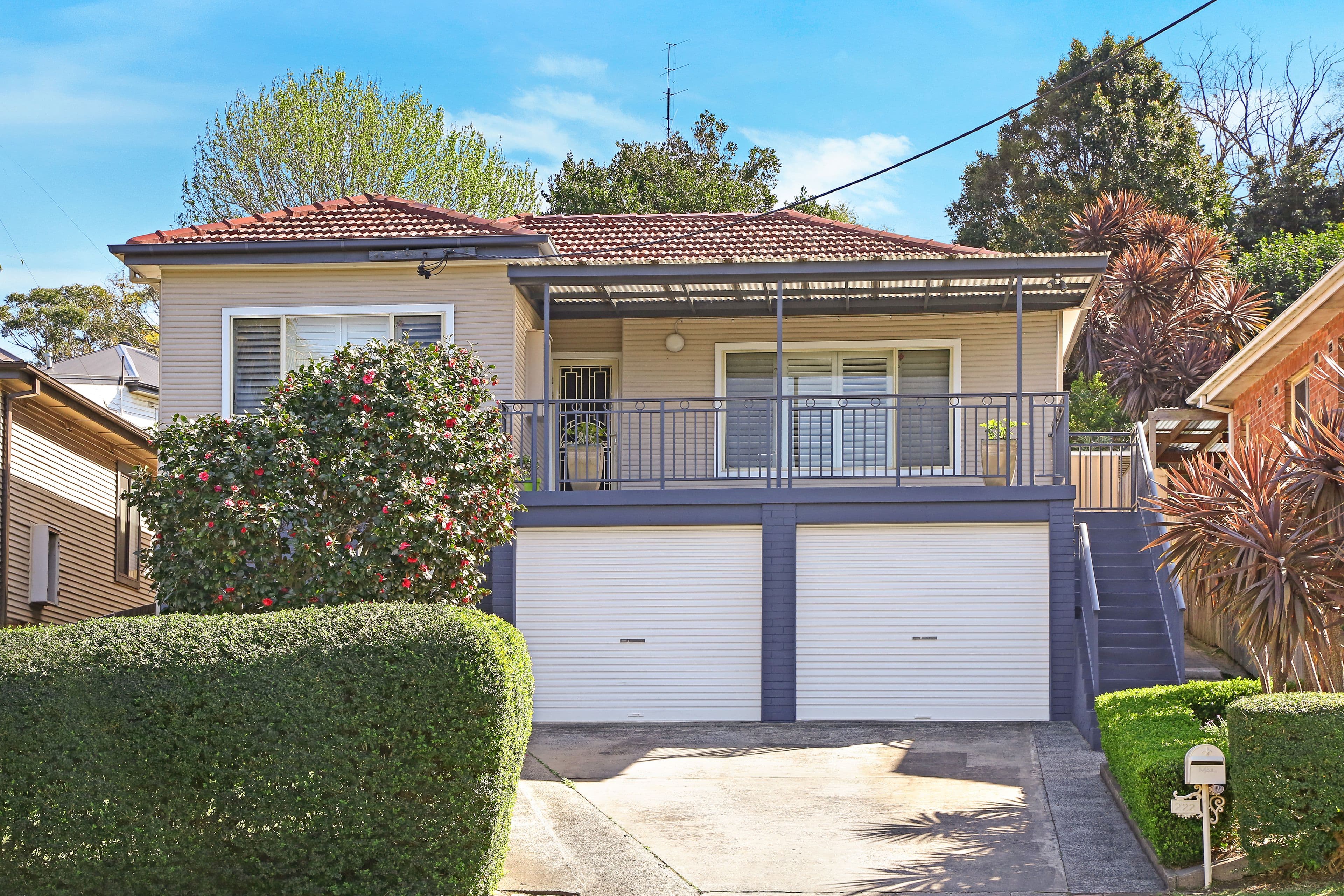 222 Gladstone Avenue, Mount Saint Thomas - Image 1