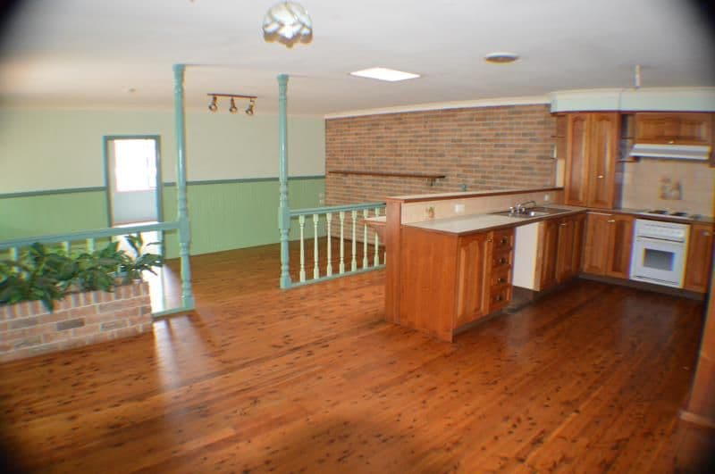 31 Meadowbank Drive, DUBBO NSW 2830, Dubbo - Thumbnail 2