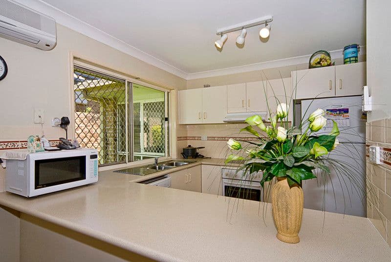 4 Umbel Place, CALAMVALE QLD 4116, Calamvale - Thumbnail 4