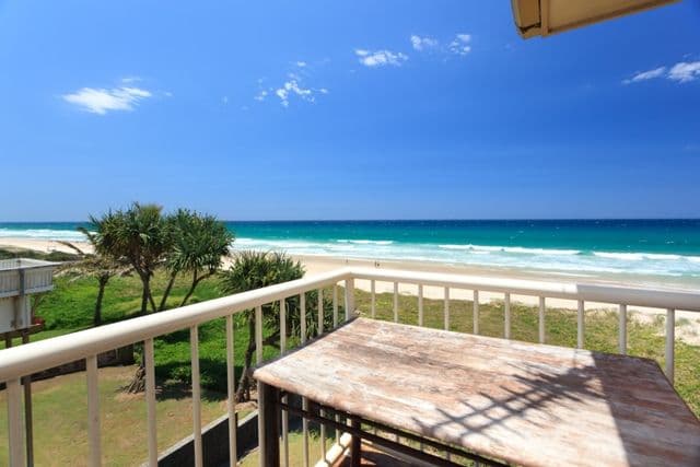 61 Hedges Avenue, MERMAID BEACH QLD 4218, Mermaid Beach - Thumbnail 2