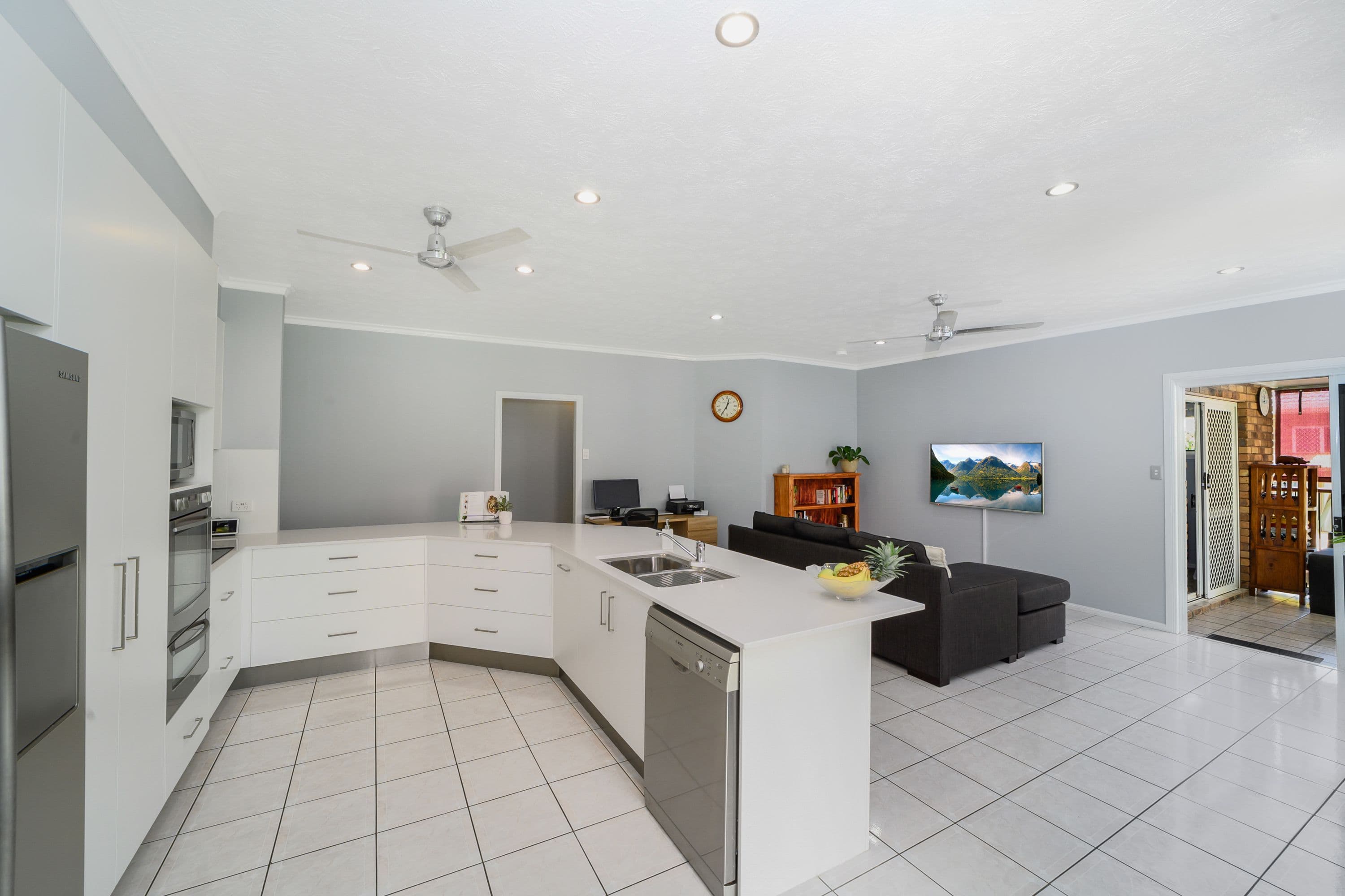 35 Whitsunday Drive, Kirwan QLD 4817, Kirwan - Thumbnail 4