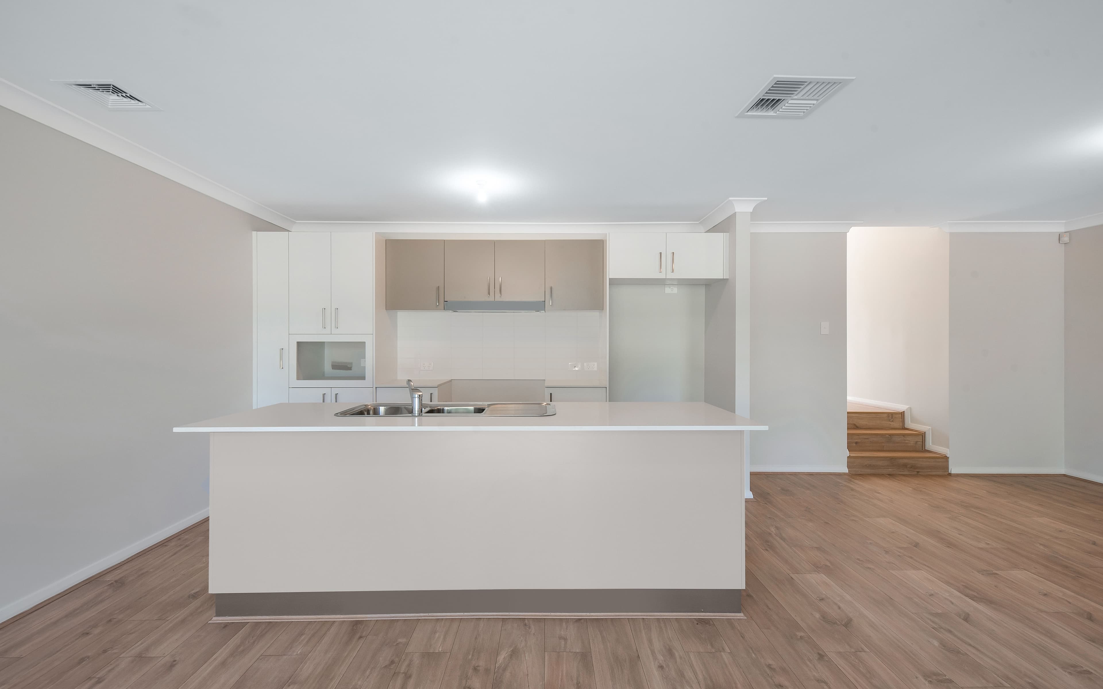 104 Goldsmith Avenue, Campbelltown NSW 2560, Campbelltown - Thumbnail 4
