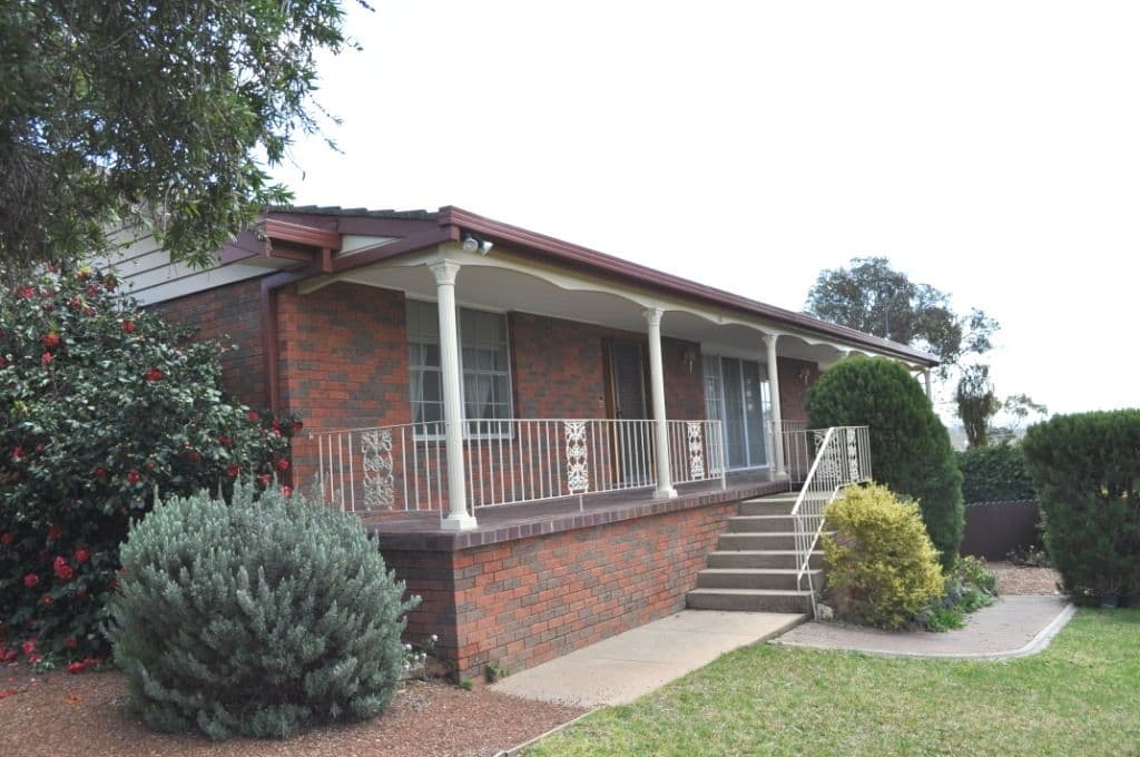 205 Thompson Street, Cootamundra - Image 1