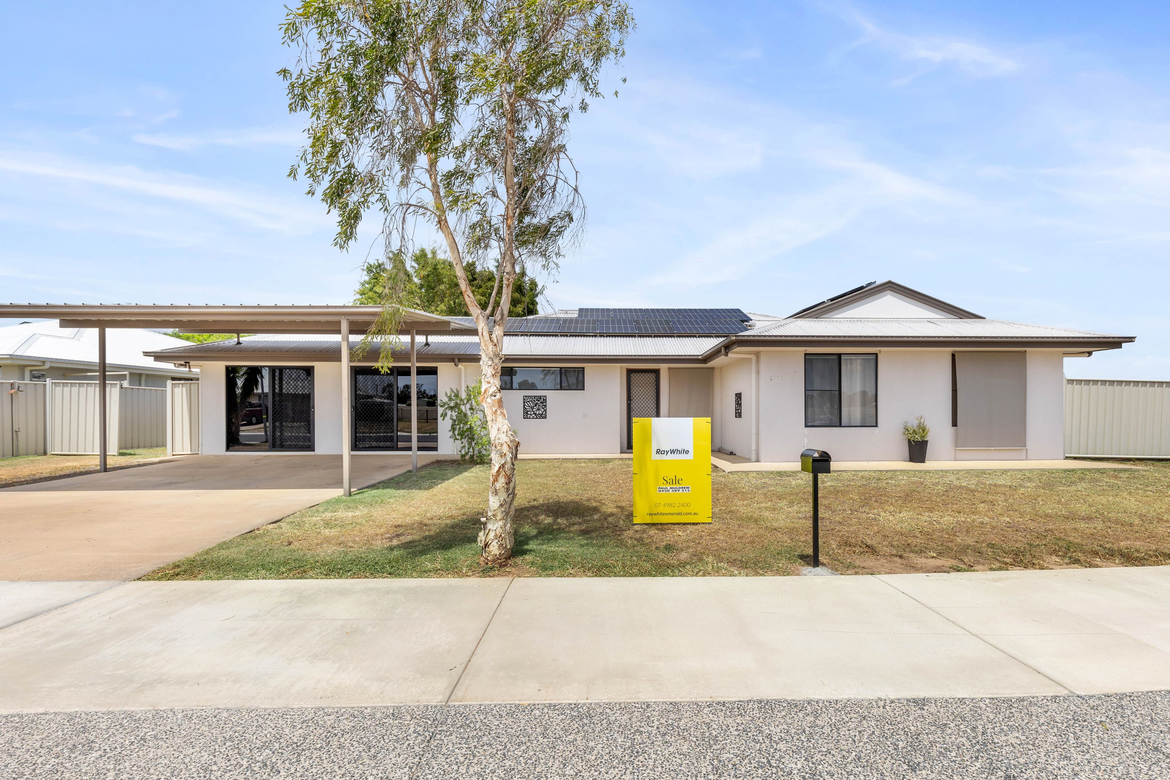 46 Mayfair Drive, Emerald QLD 4720, Emerald - Thumbnail 2