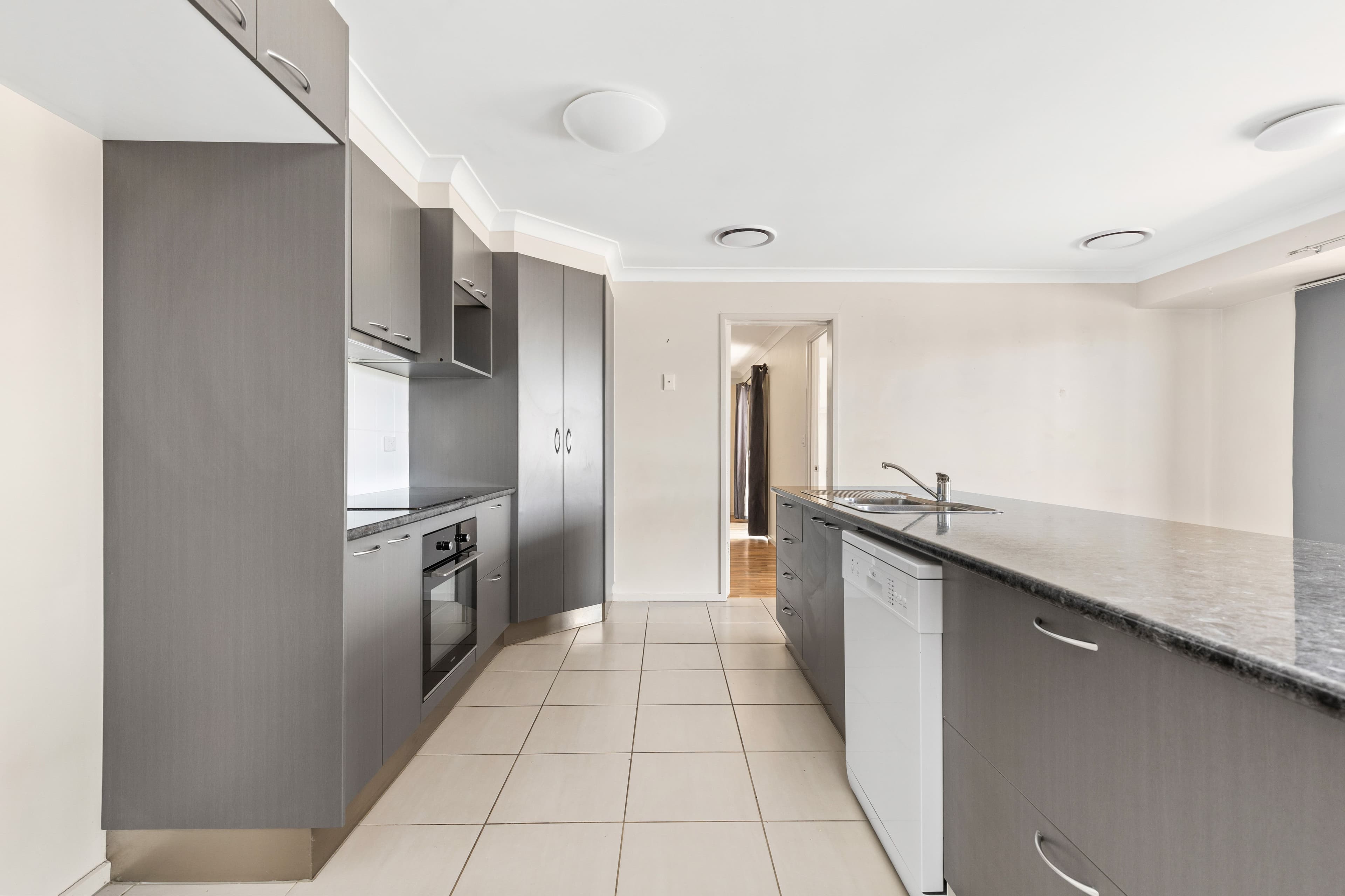 46 Mayfair Drive, Emerald QLD 4720, Emerald - Thumbnail 8