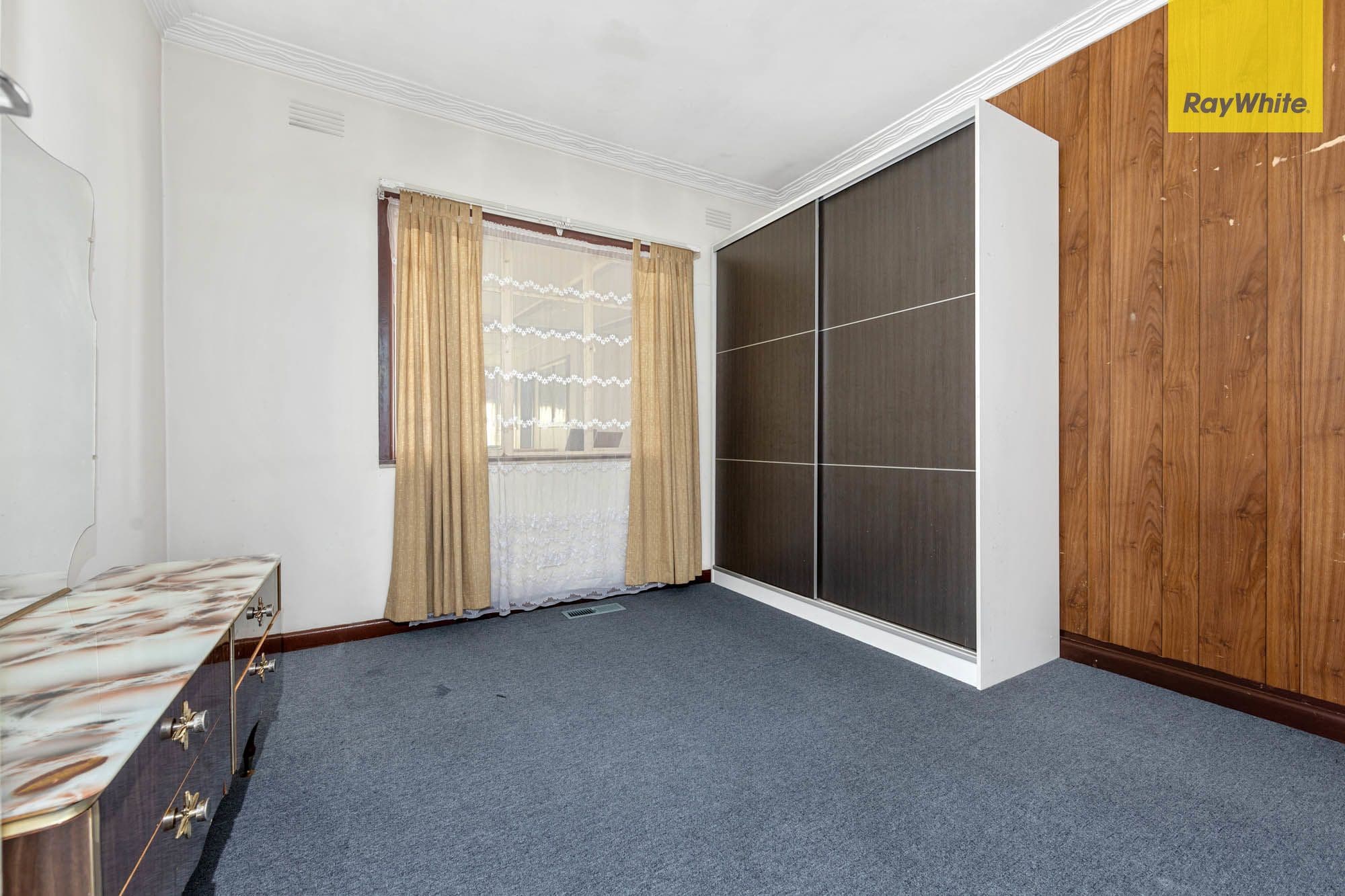 65 Avondale Avenue, St Albans VIC 3021, St Albans - Thumbnail 5