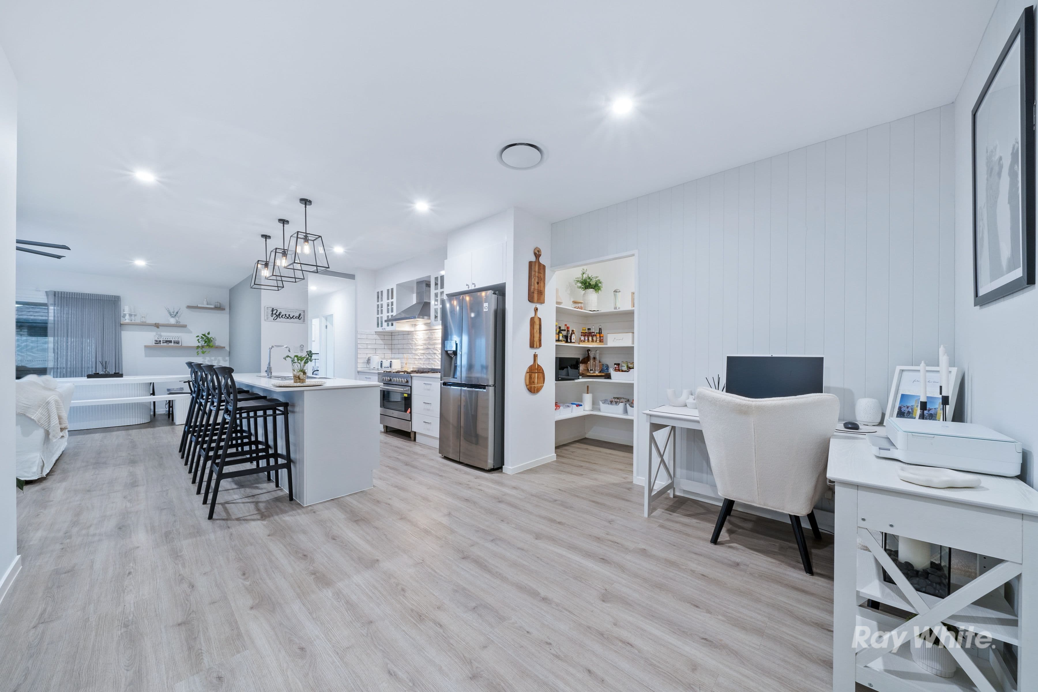 32 Lemon Crescent, Greenbank QLD 4124, Greenbank - Thumbnail 3