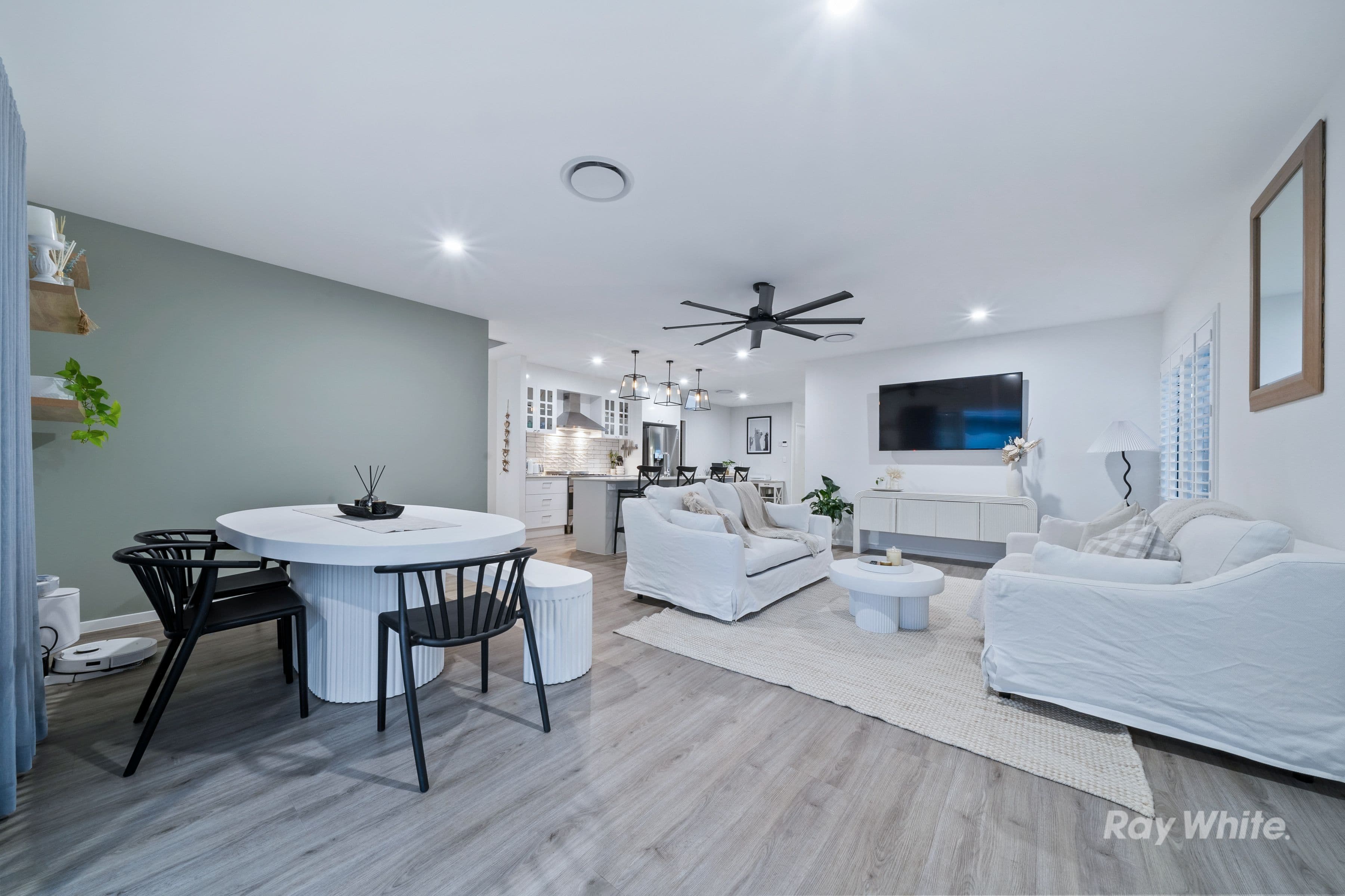 32 Lemon Crescent, Greenbank QLD 4124, Greenbank - Thumbnail 5