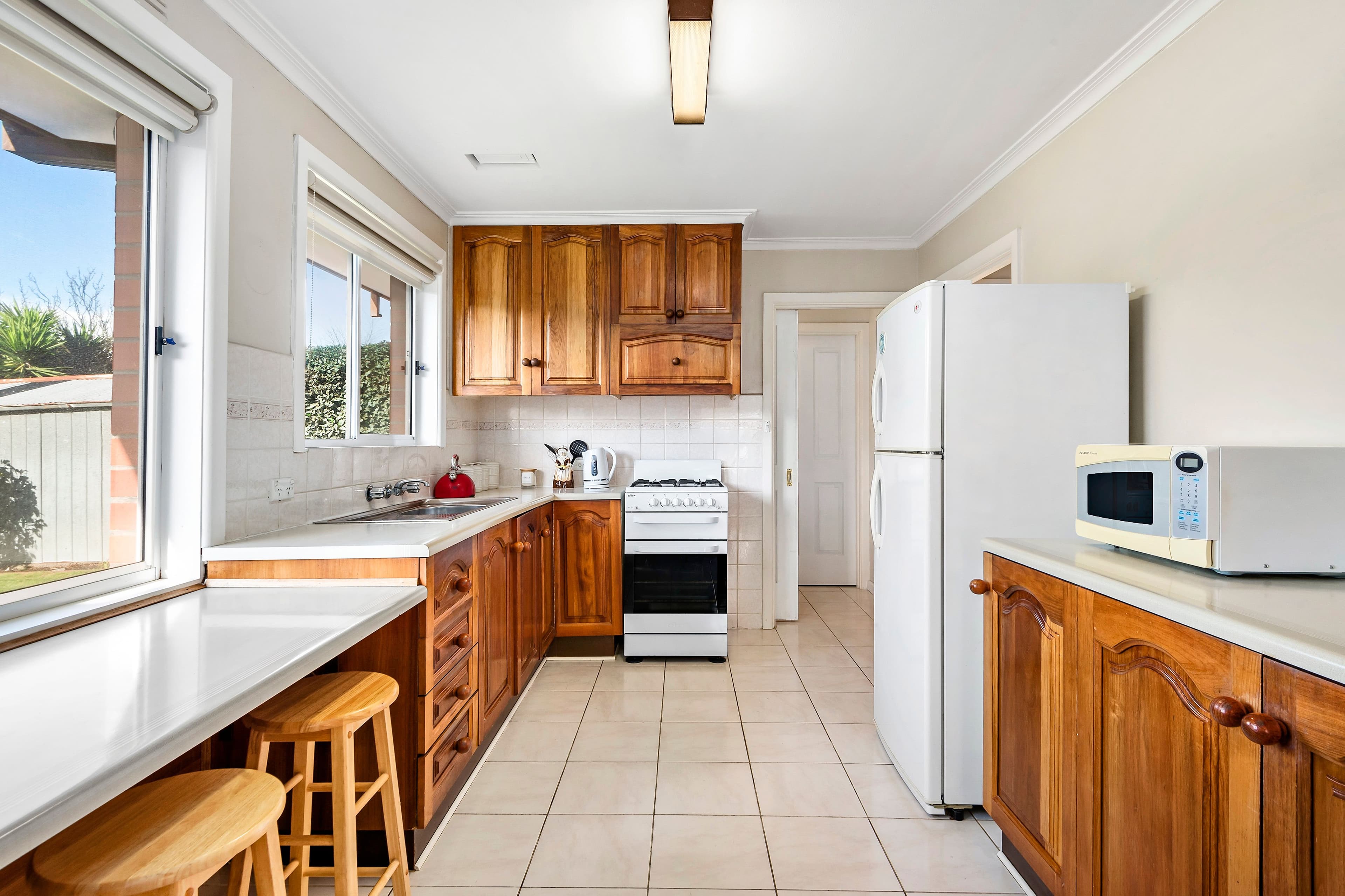 10 Eunice Drive, Cheltenham VIC 3192, Cheltenham - Thumbnail 4
