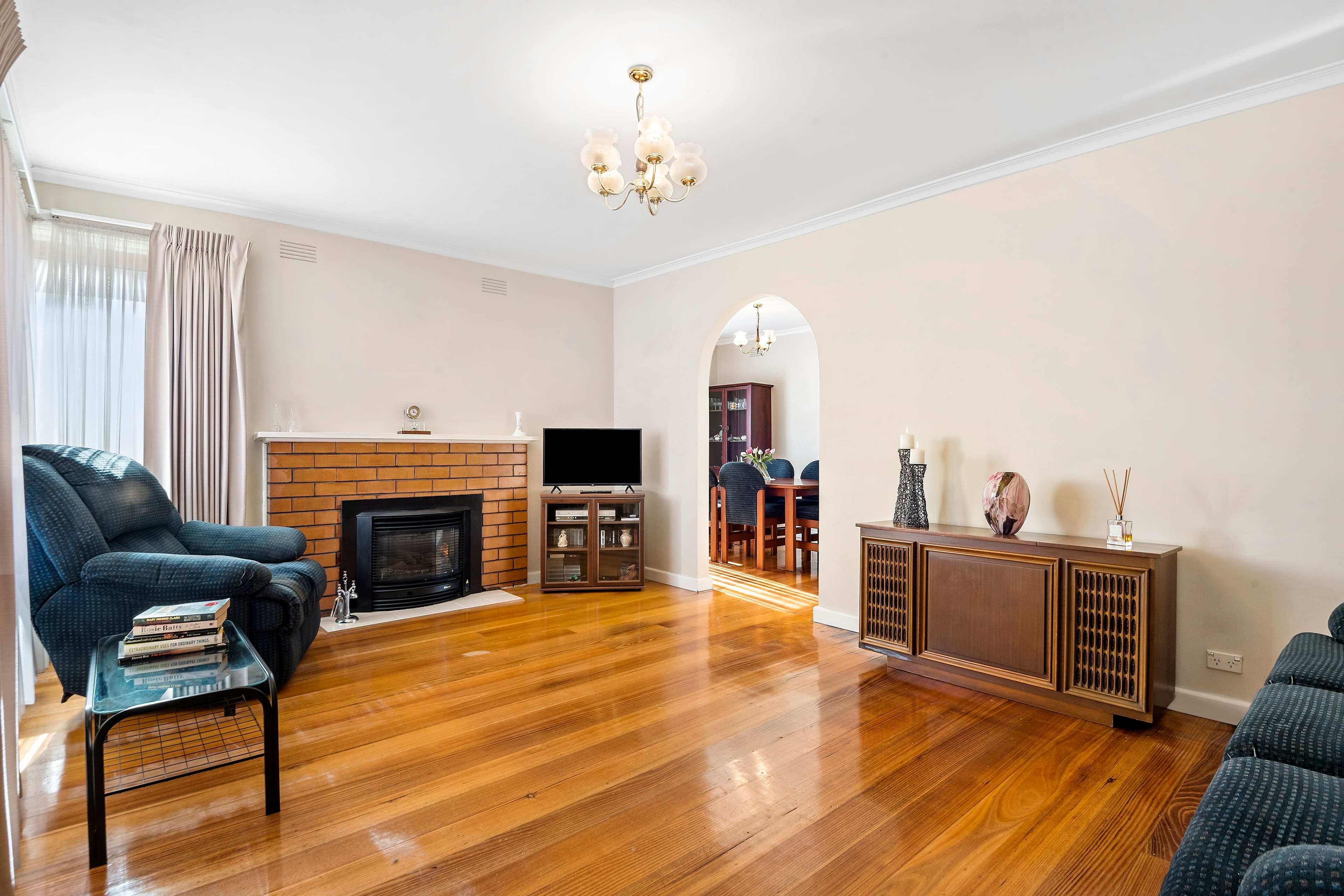 10 Eunice Drive, Cheltenham VIC 3192, Cheltenham - Thumbnail 5