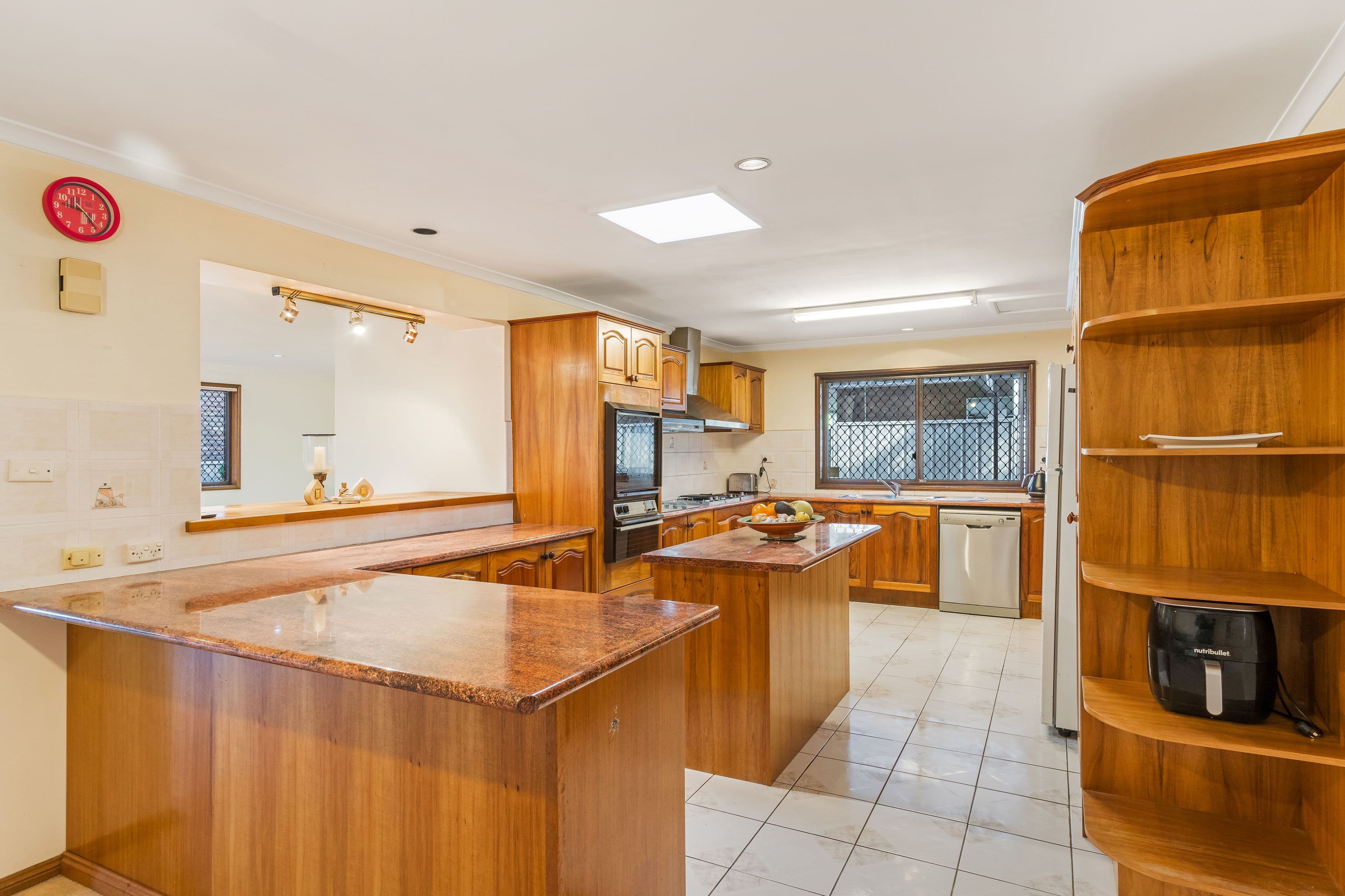 2 Apache Road, Bossley Park NSW 2176, Bossley Park - Thumbnail 2
