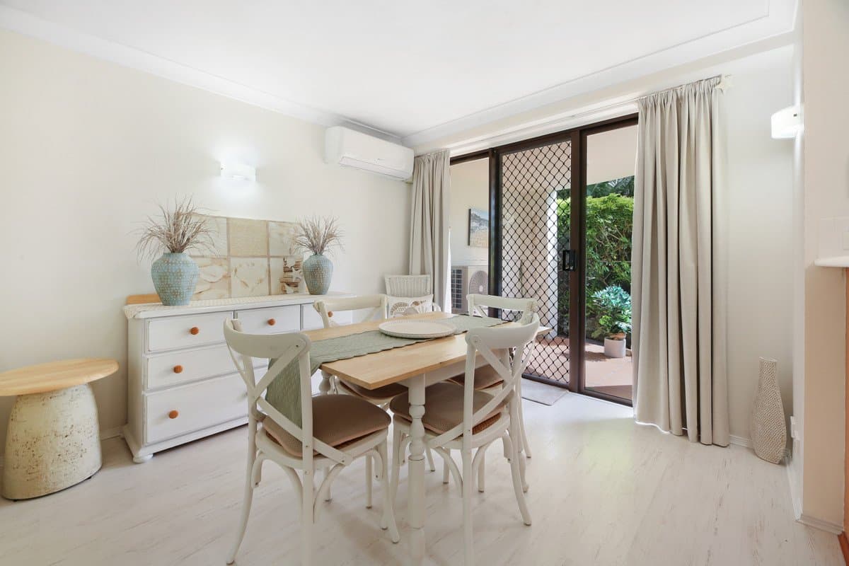 10/5 Fourth Avenue, Burleigh Heads QLD 4220, Burleigh Heads Property Image - Thumbnail 3