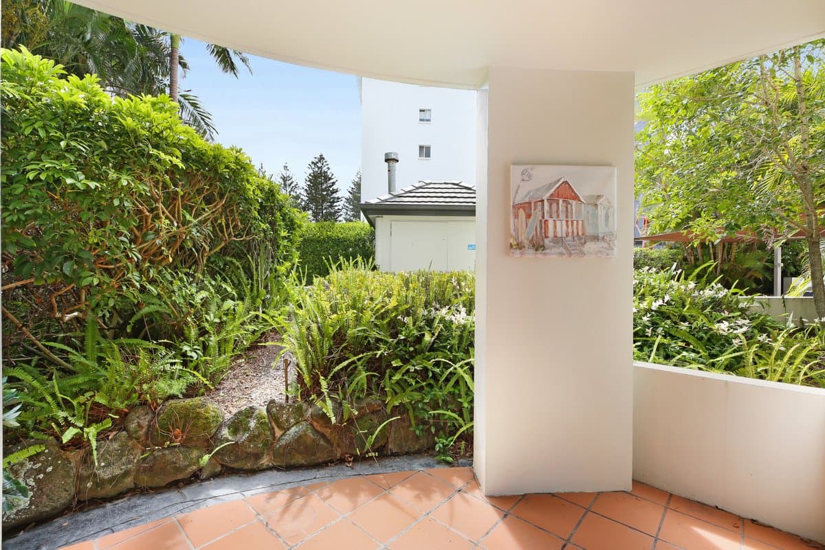 10/5 Fourth Avenue, Burleigh Heads QLD 4220, Burleigh Heads Property Image - Thumbnail 5