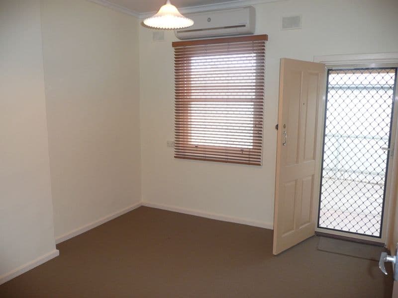 8 Romsey Court, SALISBURY NORTH SA 5108, Salisbury North - Thumbnail 2